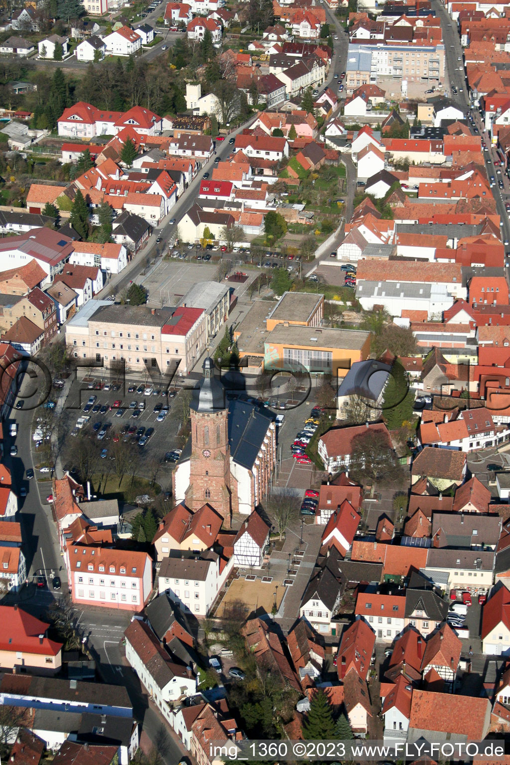 Luftbild von Kandel St. Georgskirche im Bundesland Rheinland-Pfalz, Deutschland