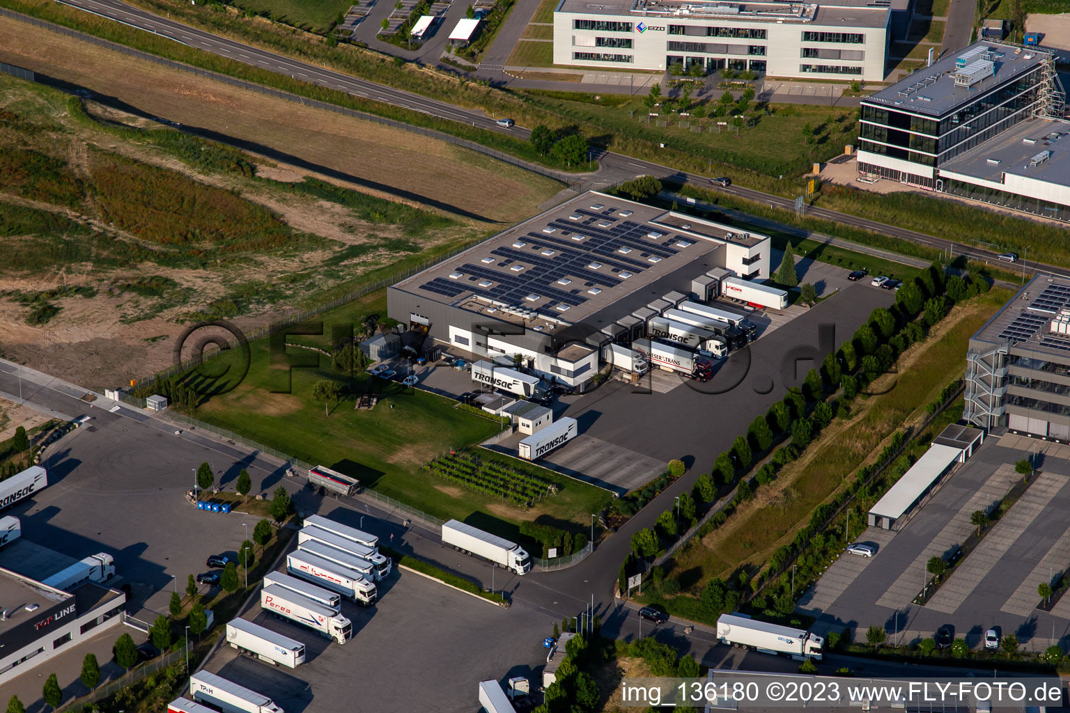 Luftbild von TRANSAC Intern. Speditionsgesellschaft mbH in Rülzheim im Bundesland Rheinland-Pfalz, Deutschland