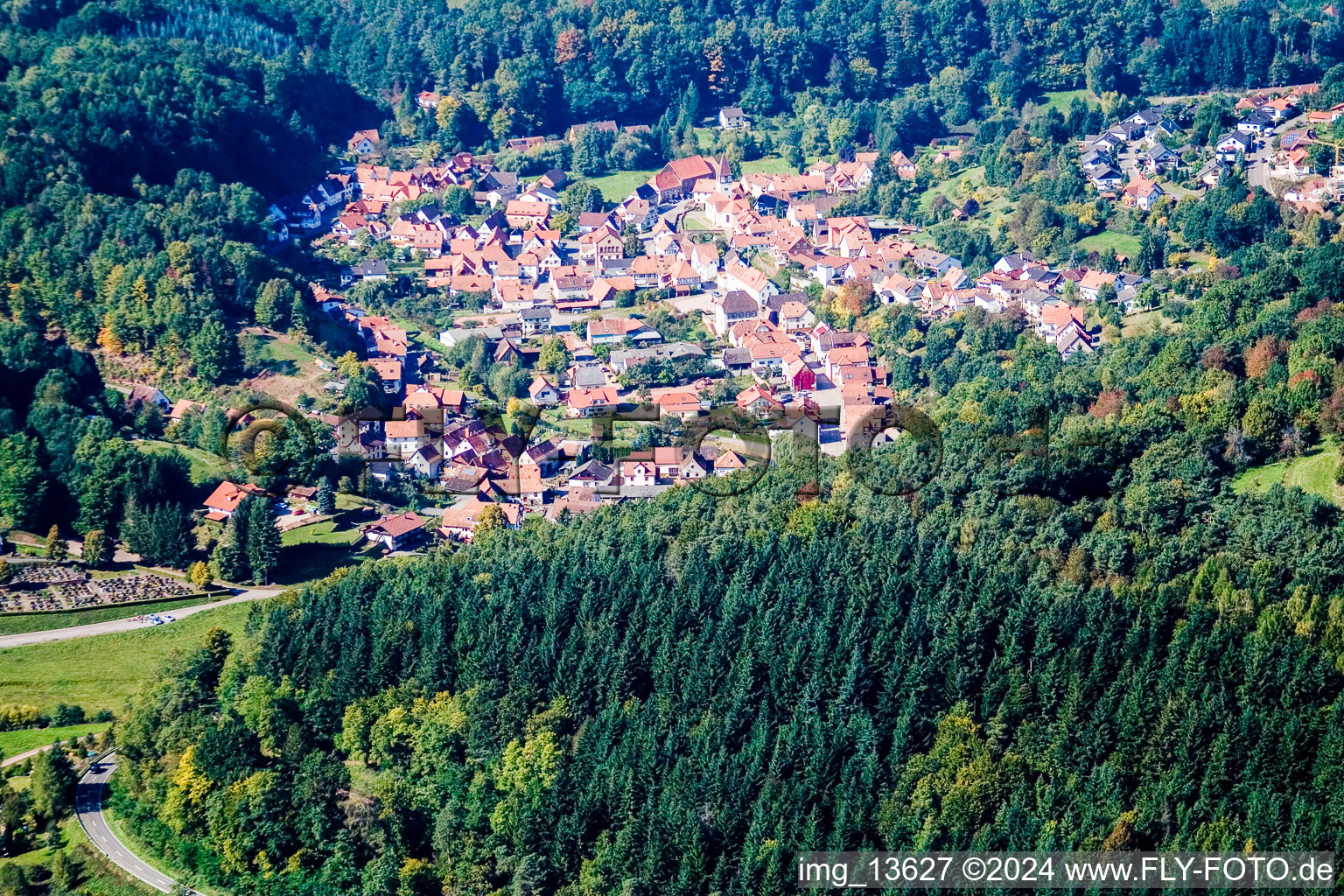 Nothweiler im Bundesland Rheinland-Pfalz, Deutschland aus der Luft