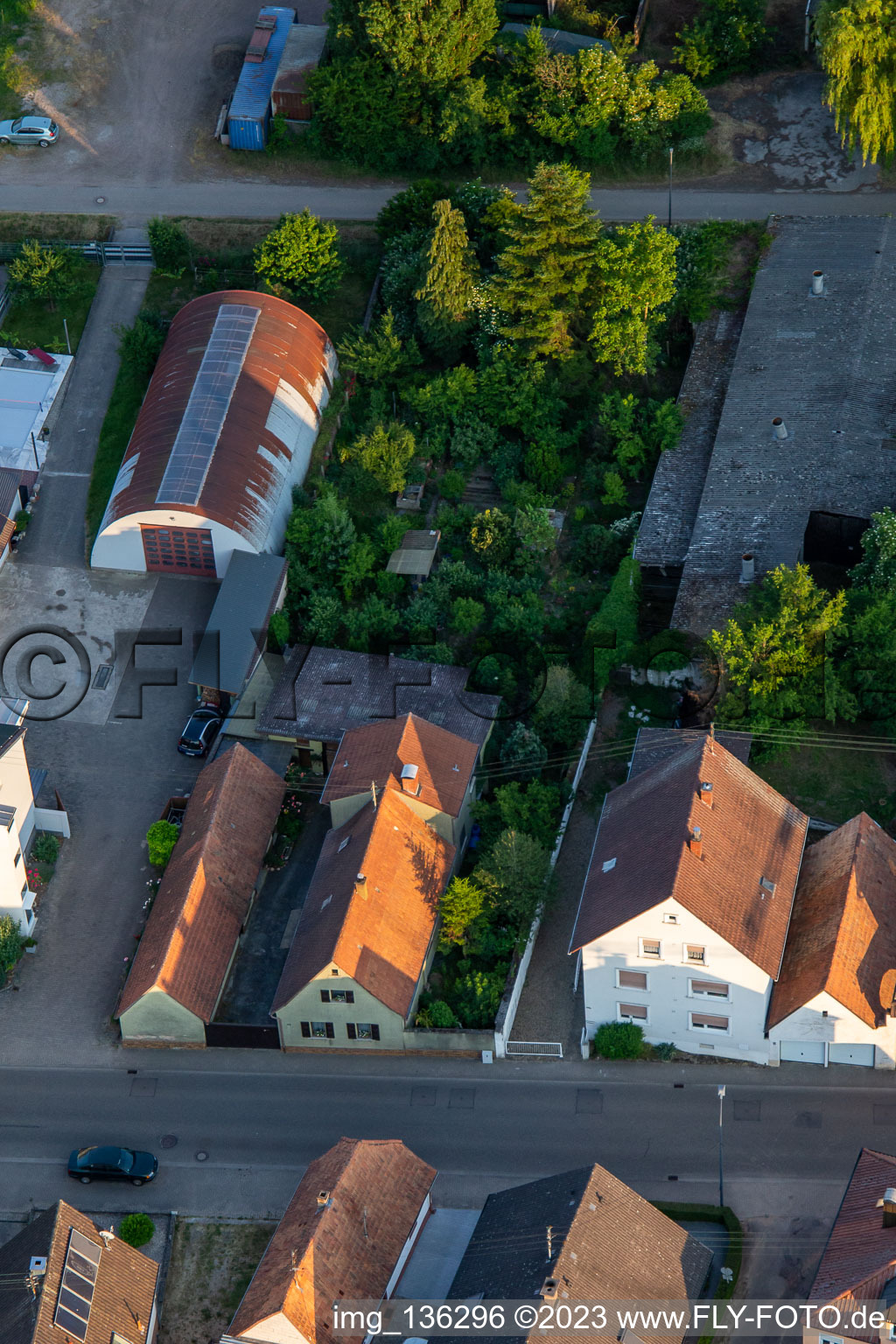 Drohnenbild von Saarstr in Kandel im Bundesland Rheinland-Pfalz, Deutschland