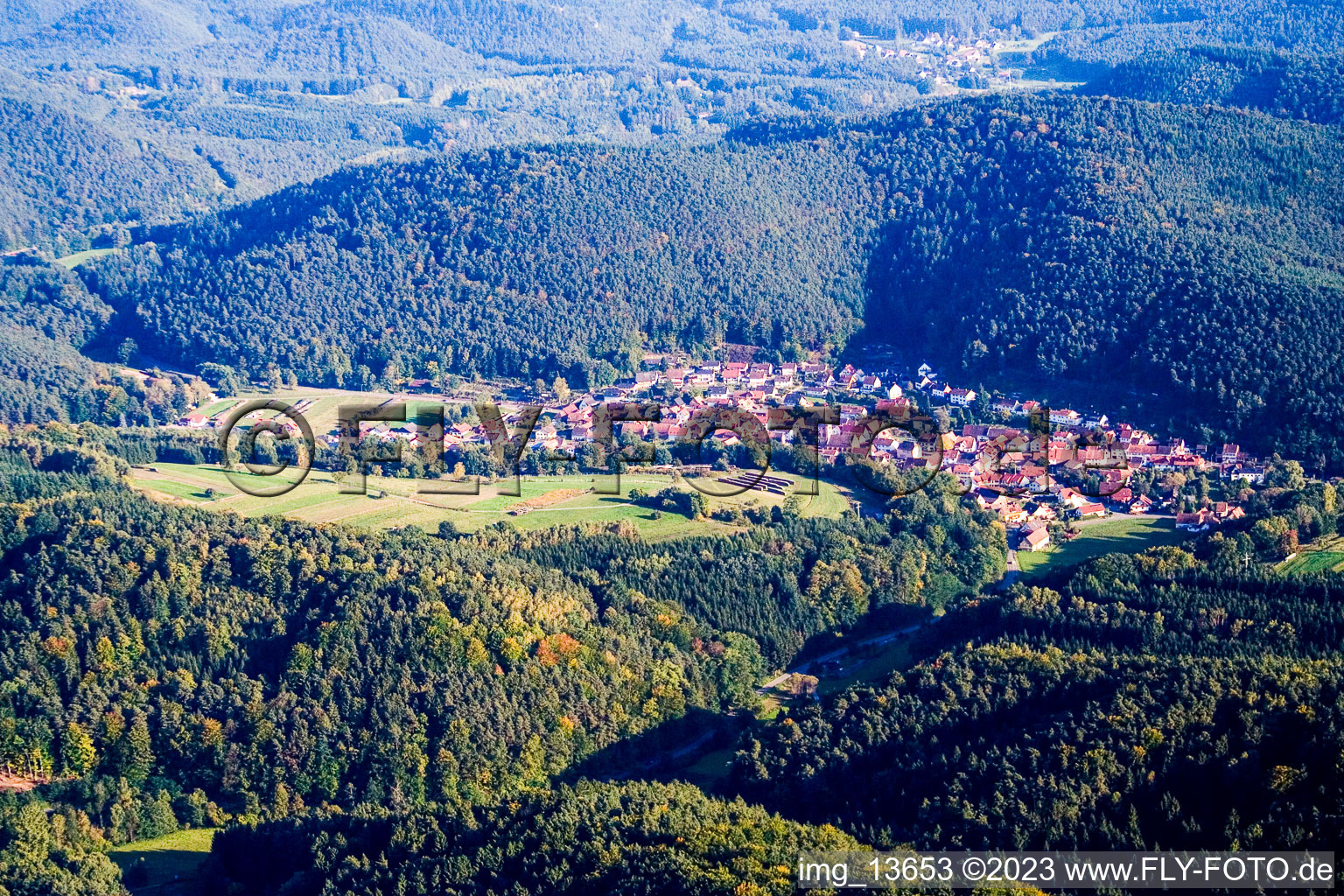Luftaufnahme von Vorderweidenthal im Bundesland Rheinland-Pfalz, Deutschland