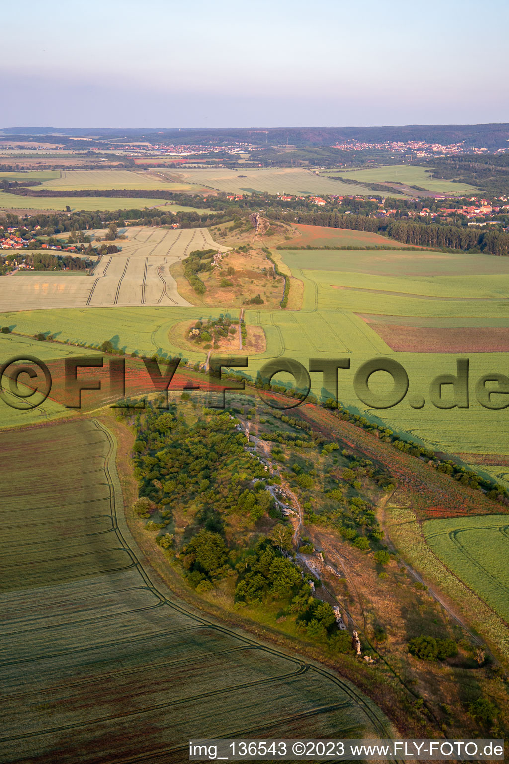 Luftaufnahme von Warnstedter Teufelsmauer von Westen in Thale im Bundesland Sachsen-Anhalt, Deutschland