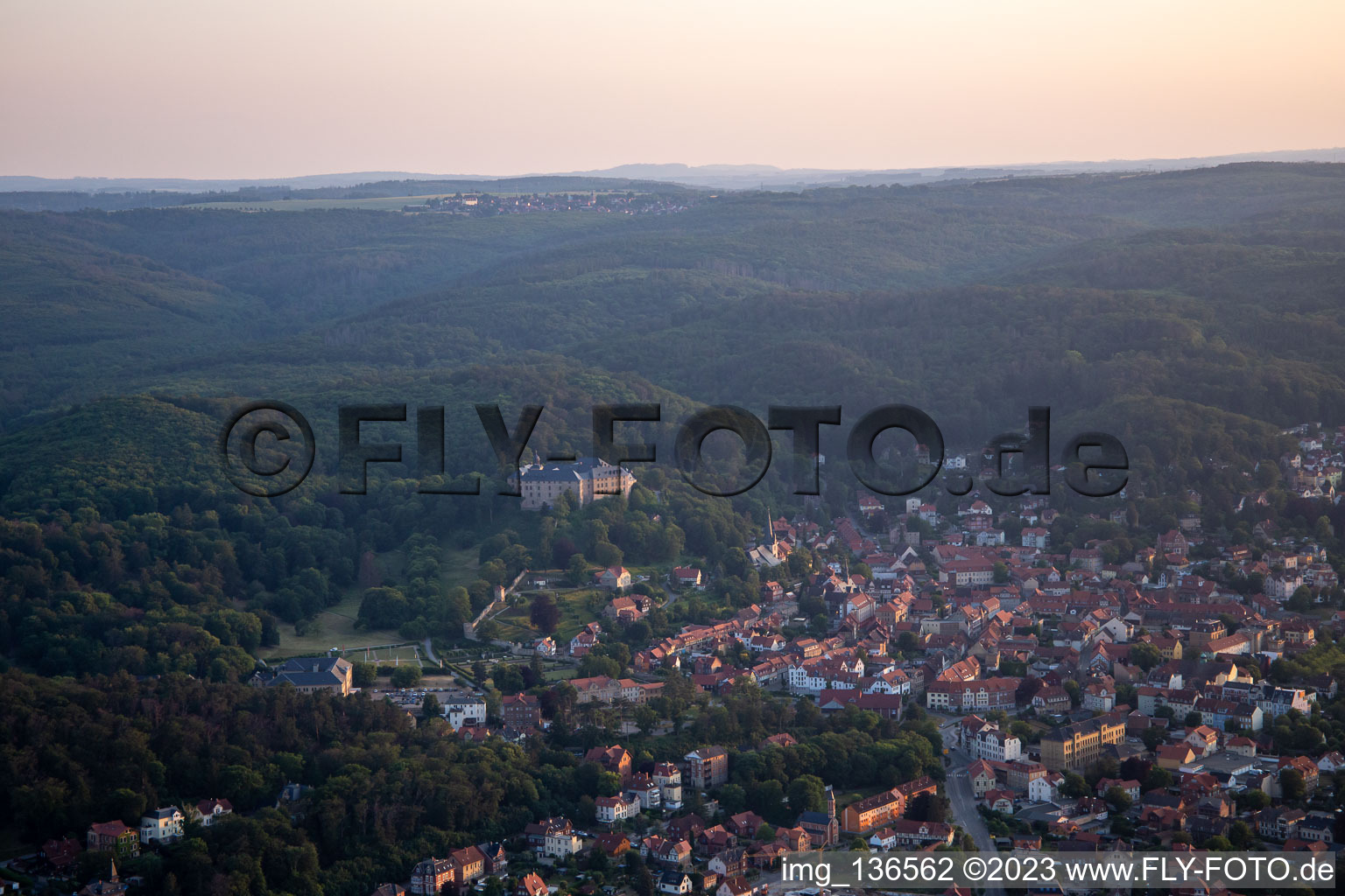 Luftbild von Schloss Blankenburg im Bundesland Sachsen-Anhalt, Deutschland