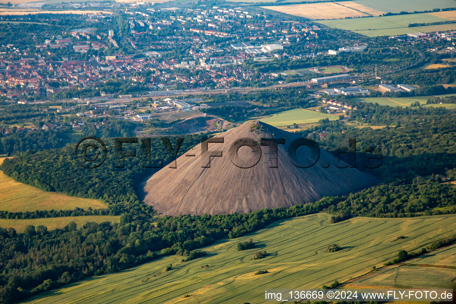 Halde "Hohe Linde" in Sangerhausen im Bundesland Sachsen-Anhalt, Deutschland