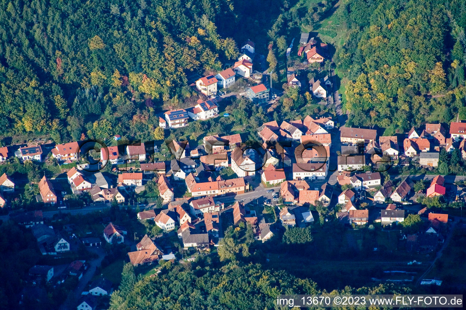 Waldrohrbach im Bundesland Rheinland-Pfalz, Deutschland aus der Luft
