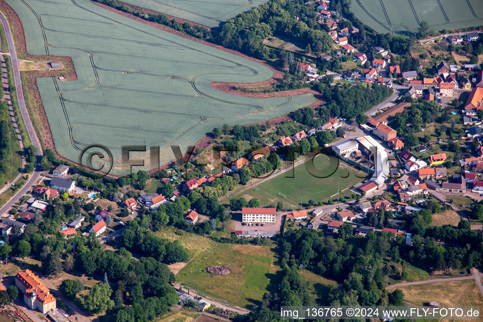 Luftaufnahme von Ortsteil Meisdorf in Falkenstein im Bundesland Sachsen-Anhalt, Deutschland