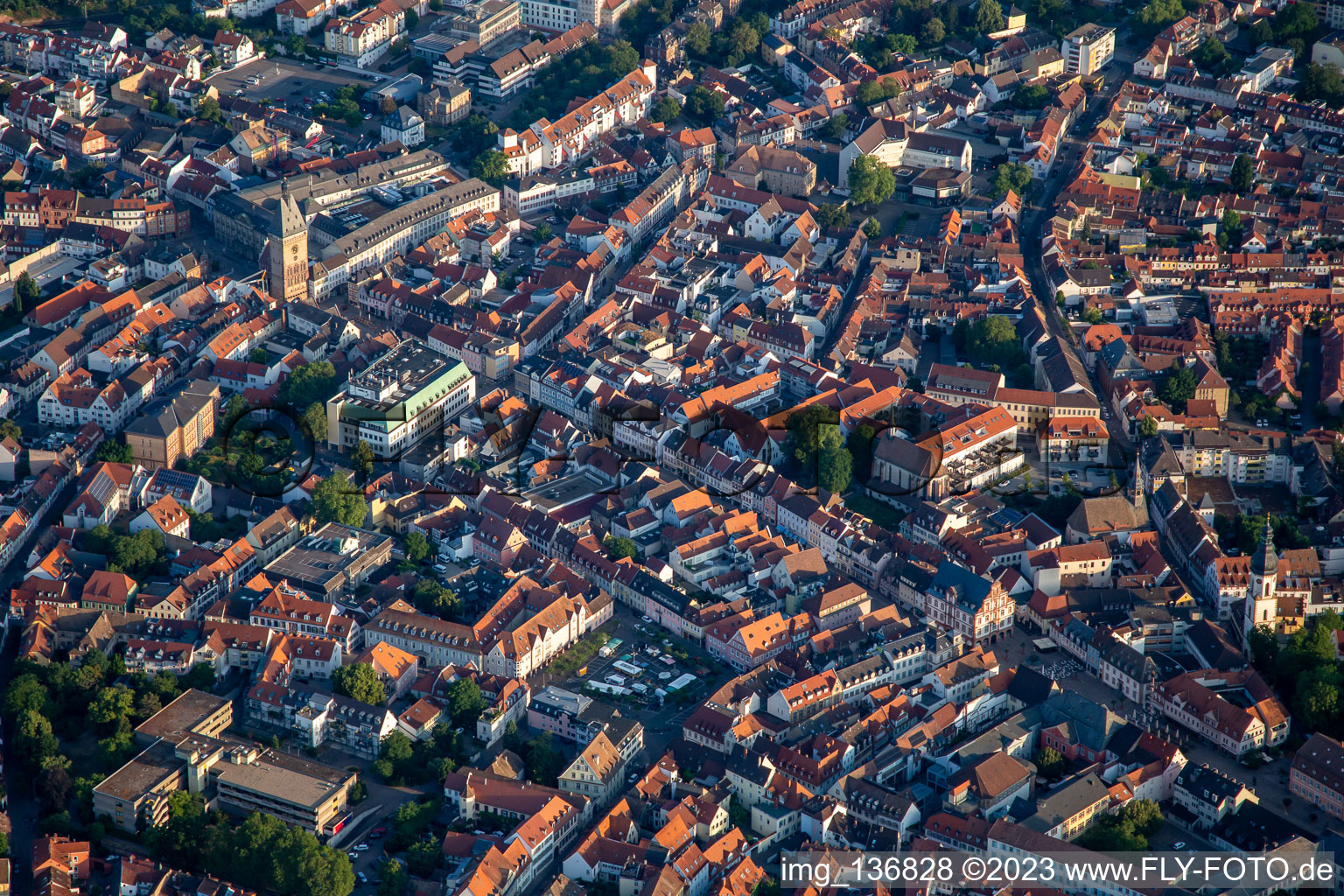 Luftbild von Maximilianstraße in Speyer im Bundesland Rheinland-Pfalz, Deutschland