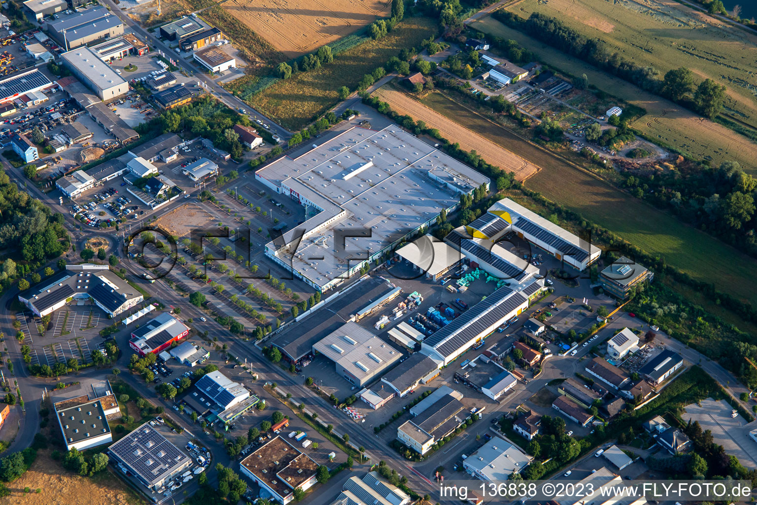 Luftbild von E center Stiegler in Speyer im Bundesland Rheinland-Pfalz, Deutschland