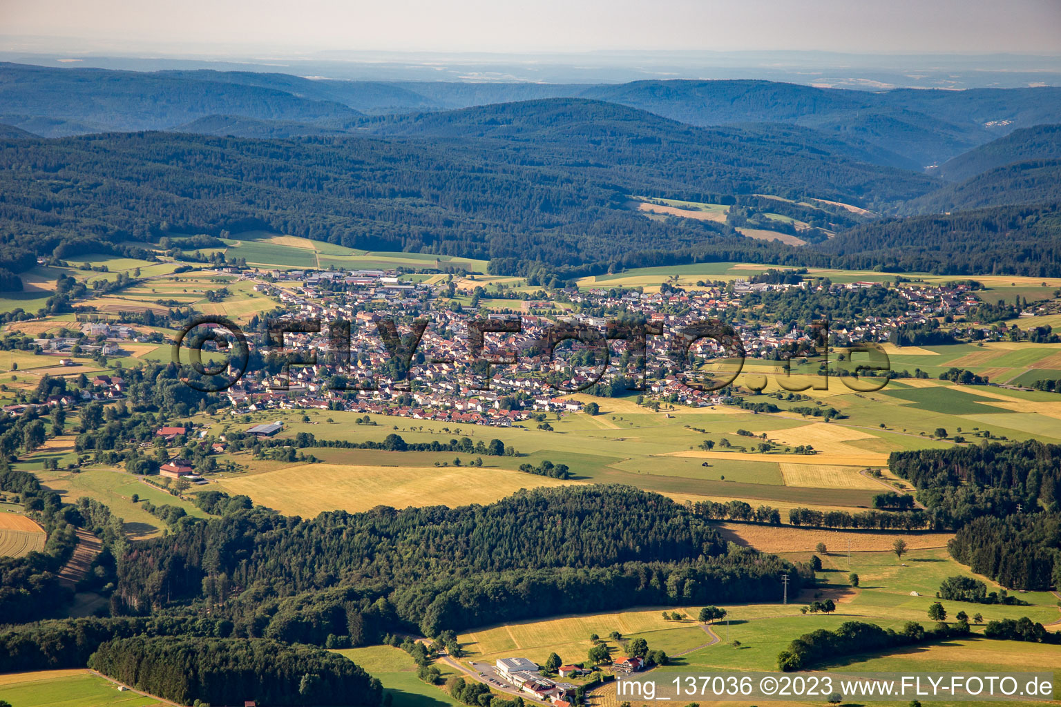 Drohnenbild von Ortsteil Beerfelden in Oberzent im Bundesland Hessen, Deutschland