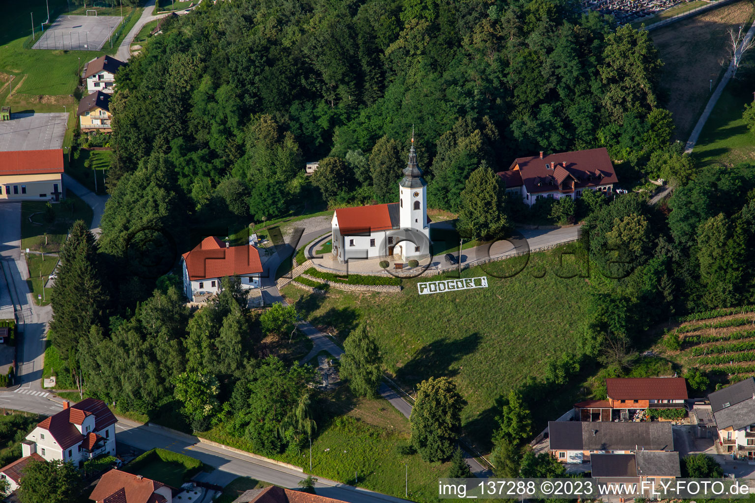 Župnijska cerkev sv. Lenarta Kirche im Ortsteil Podgorci in Ormož, Slowenien