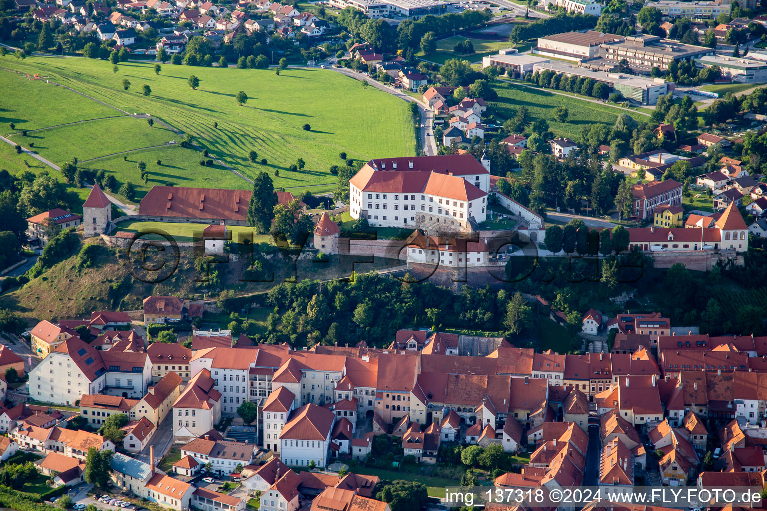 Burg Ptuj/Grad Ptuj über der Altstadt, Slowenien