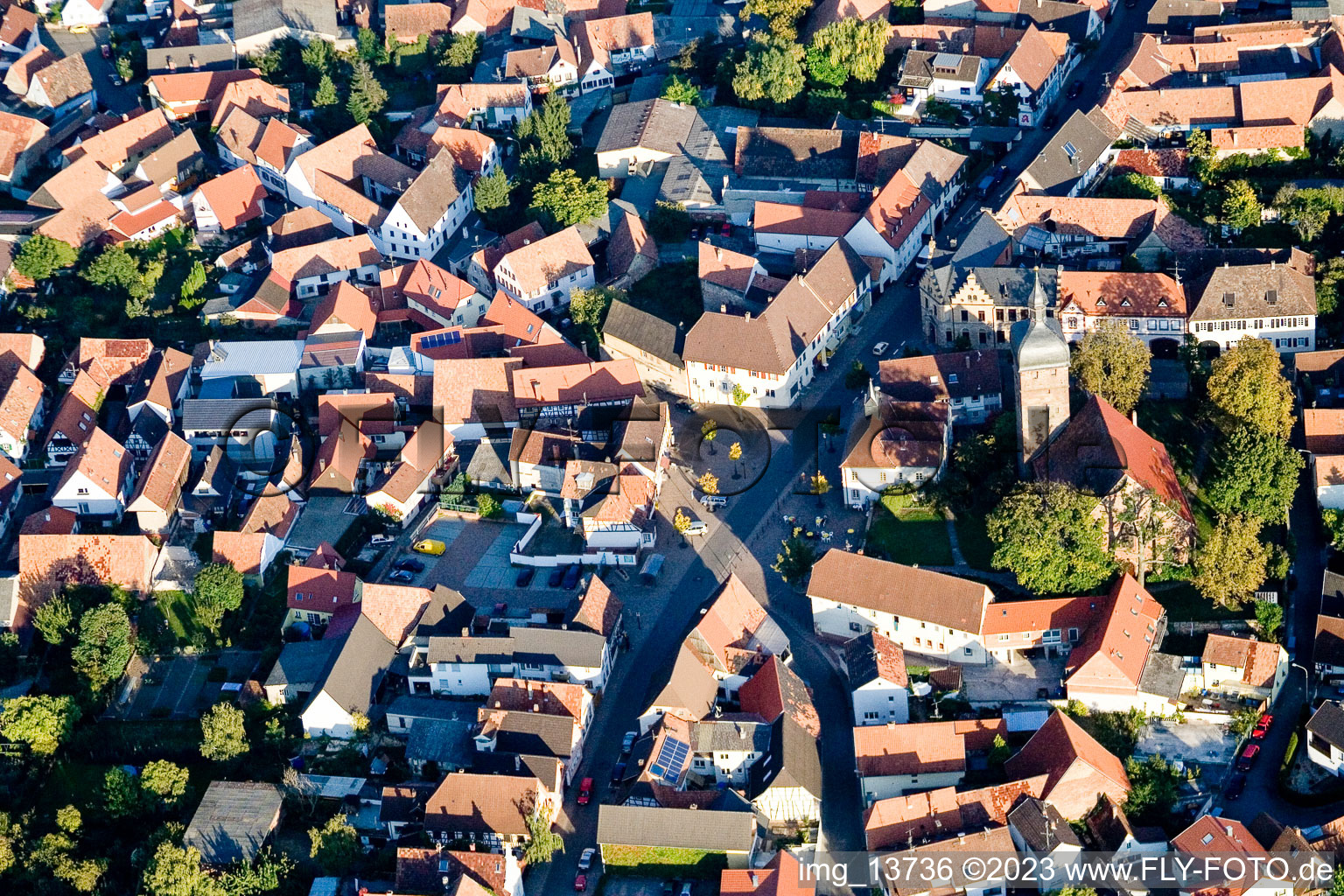 Luftaufnahme von Ortsteil Billigheim in Billigheim-Ingenheim im Bundesland Rheinland-Pfalz, Deutschland