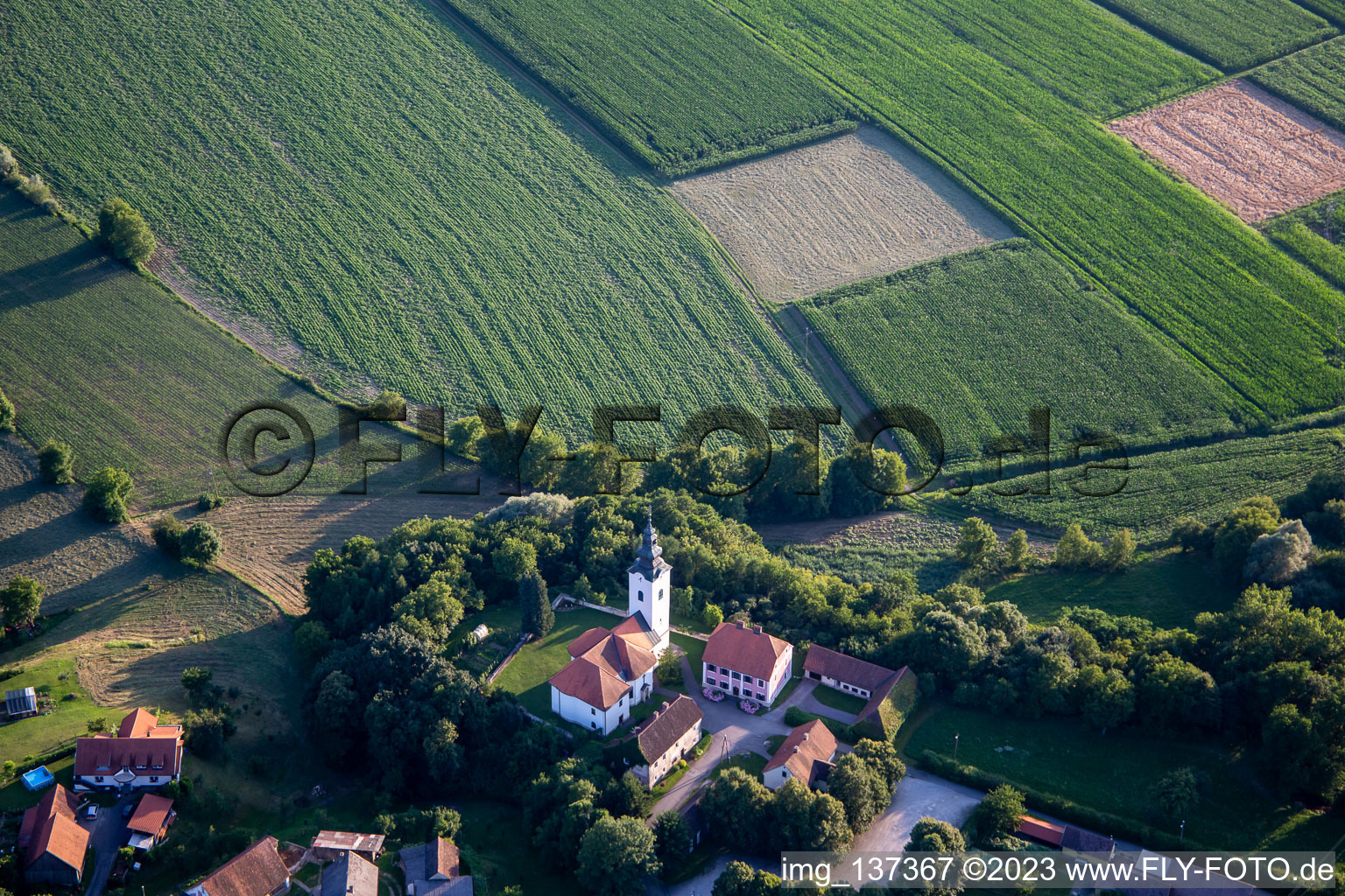 Kirche Sv. Martin pri Vurberku im Ortsteil Dvorjane in Duplek, Slowenien
