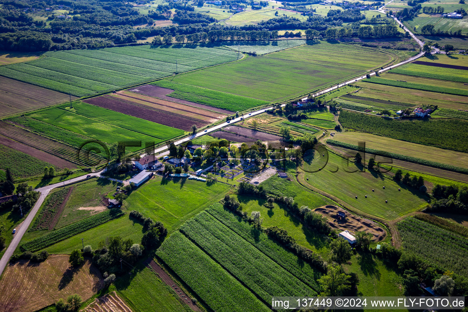 Mobilehome & Camping Park Lijak im Ortsteil Ozeljan in Nova Gorica, Slowenien