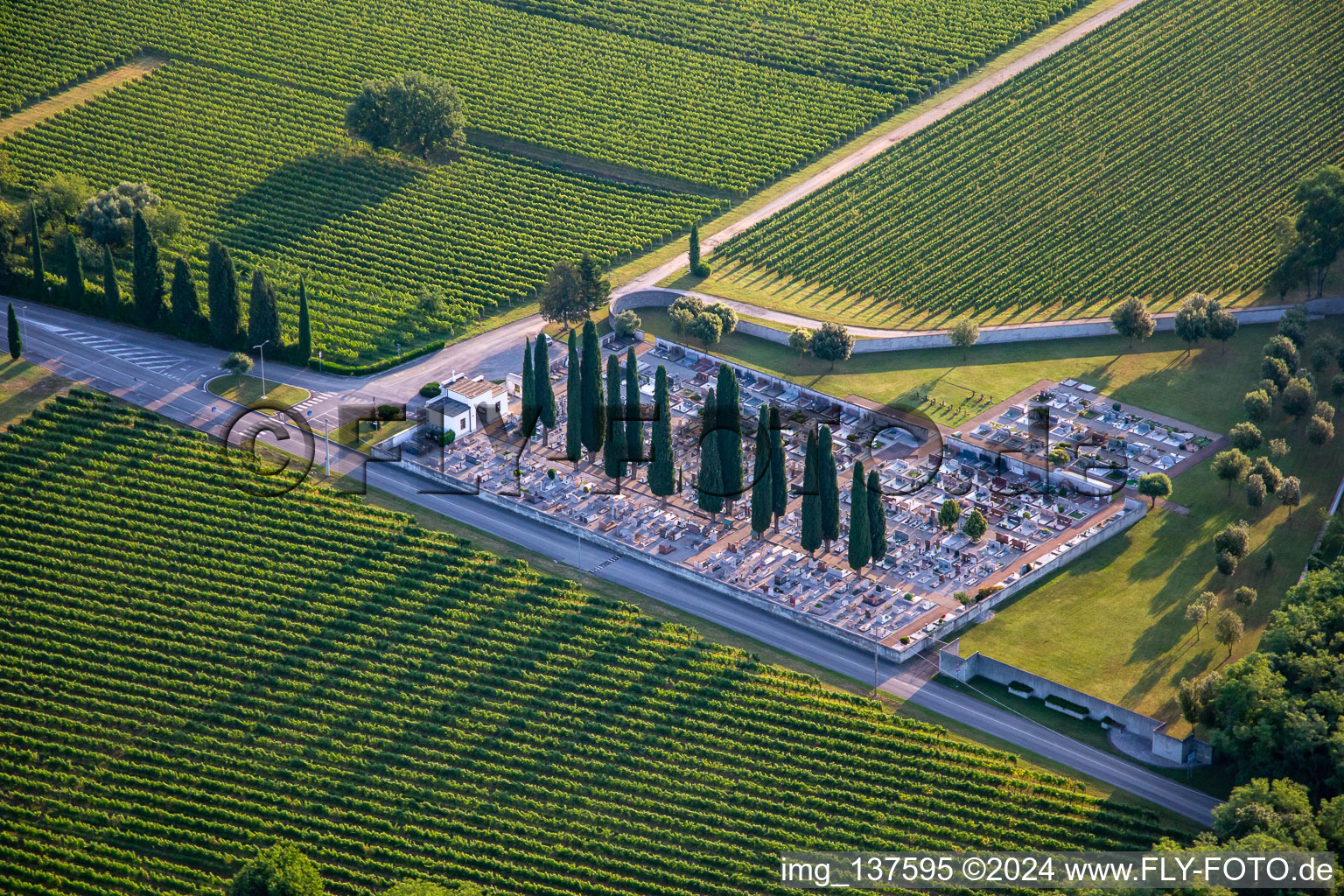 Cimitero comunale San Lorenzo Isontino im Bundesland Gorizia, Italien