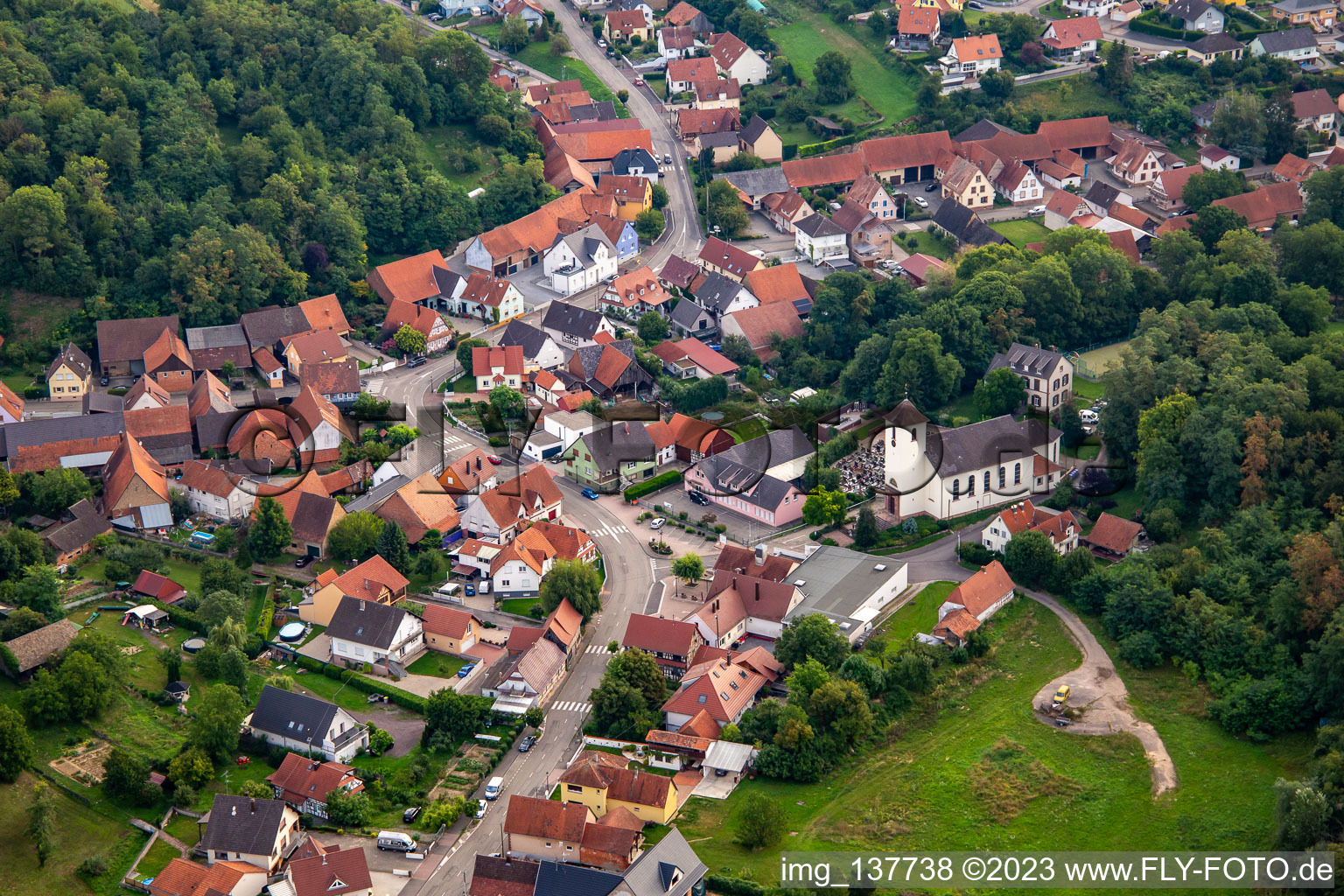 Luftaufnahme von Neewiller-près-Lauterbourg im Bundesland Bas-Rhin, Frankreich