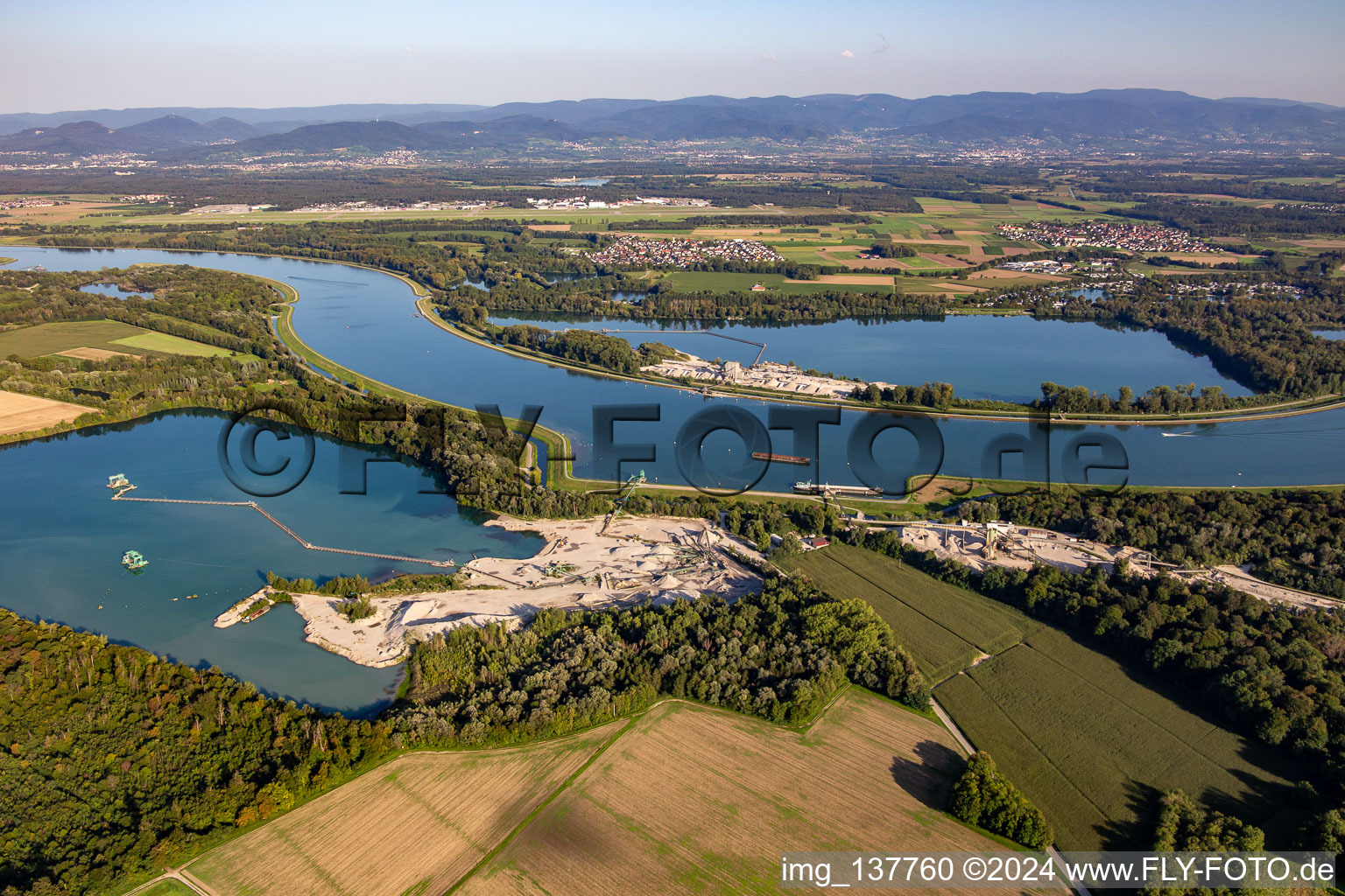 HOLCIM : GRAVIÈRE DE STATTMATTEN und Graviere hubele in Stattmatten im Bundesland Bas-Rhin, Frankreich