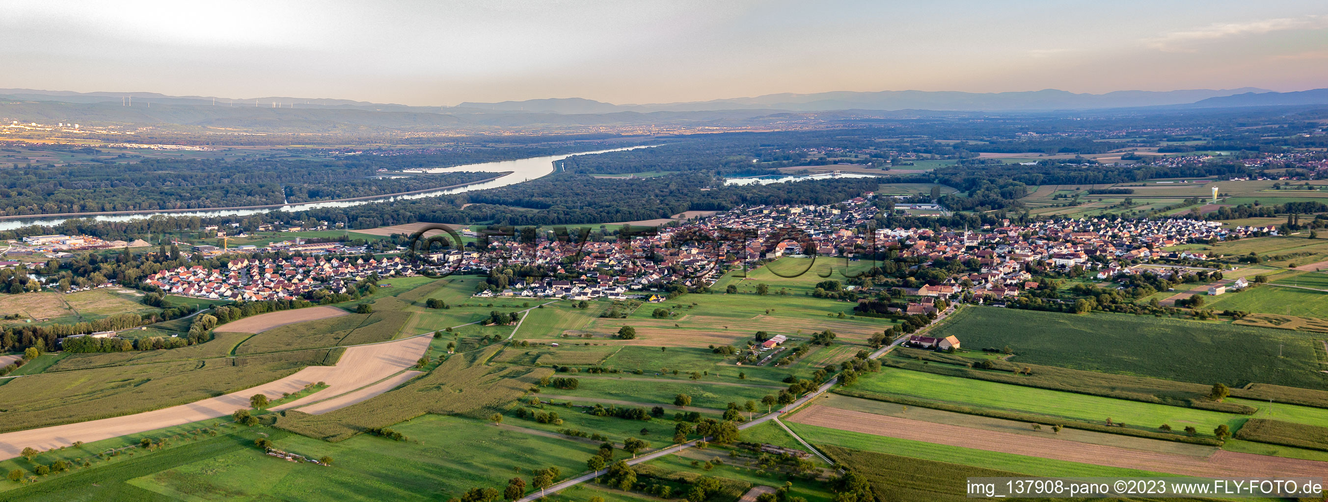 Luftbild von Panorama in Gerstheim im Bundesland Bas-Rhin, Frankreich