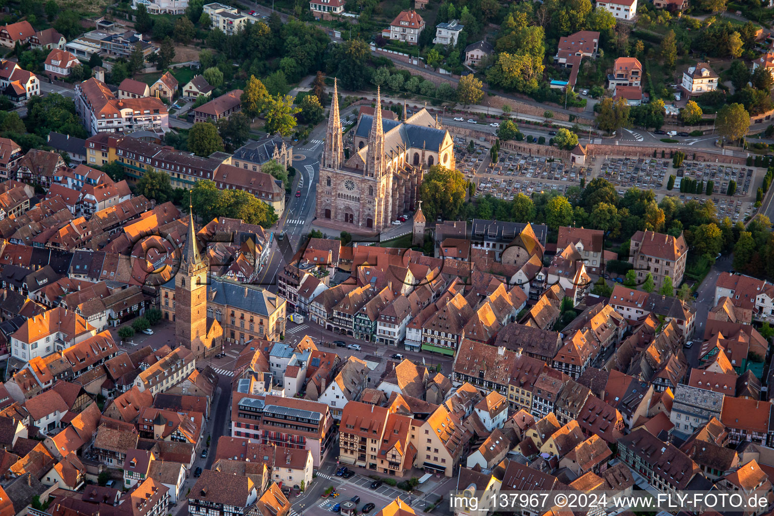 Église Saints-Pierre-et-Paul in Obernai im Bundesland Bas-Rhin, Frankreich