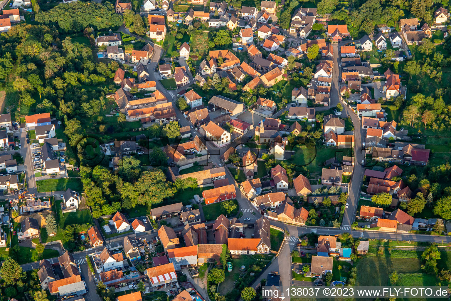 Luftaufnahme von Wintzenheim-Kochersberg im Bundesland Bas-Rhin, Frankreich
