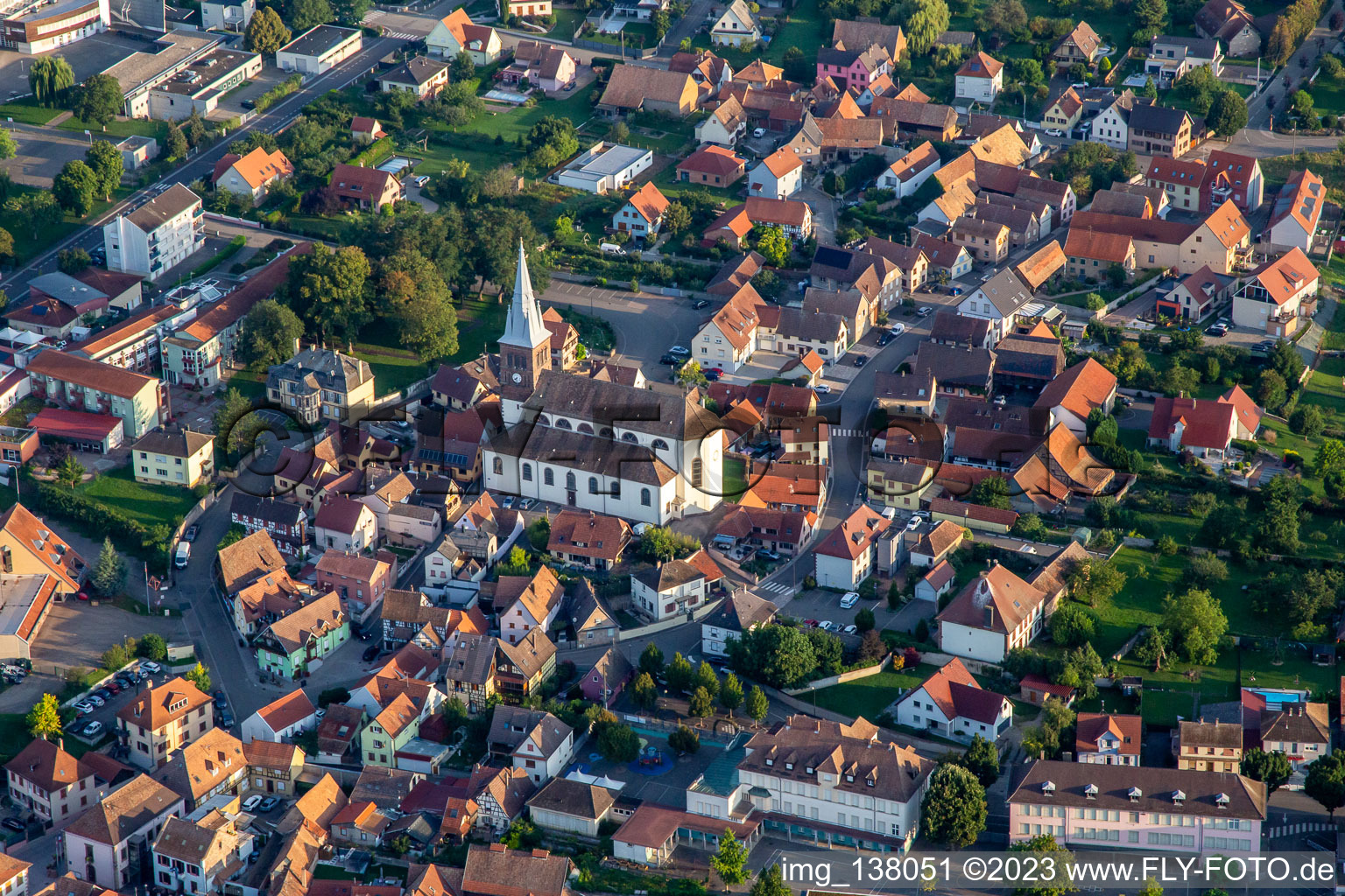 Église Catholique in Hochfelden im Bundesland Bas-Rhin, Frankreich