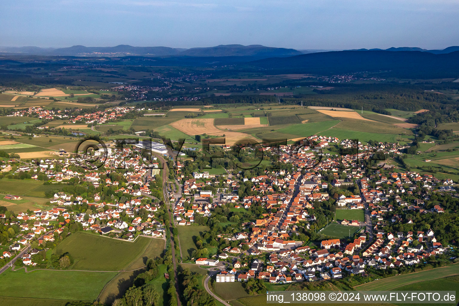 Rue du Frohnacker in Soultz-sous-Forêts im Bundesland Bas-Rhin, Frankreich