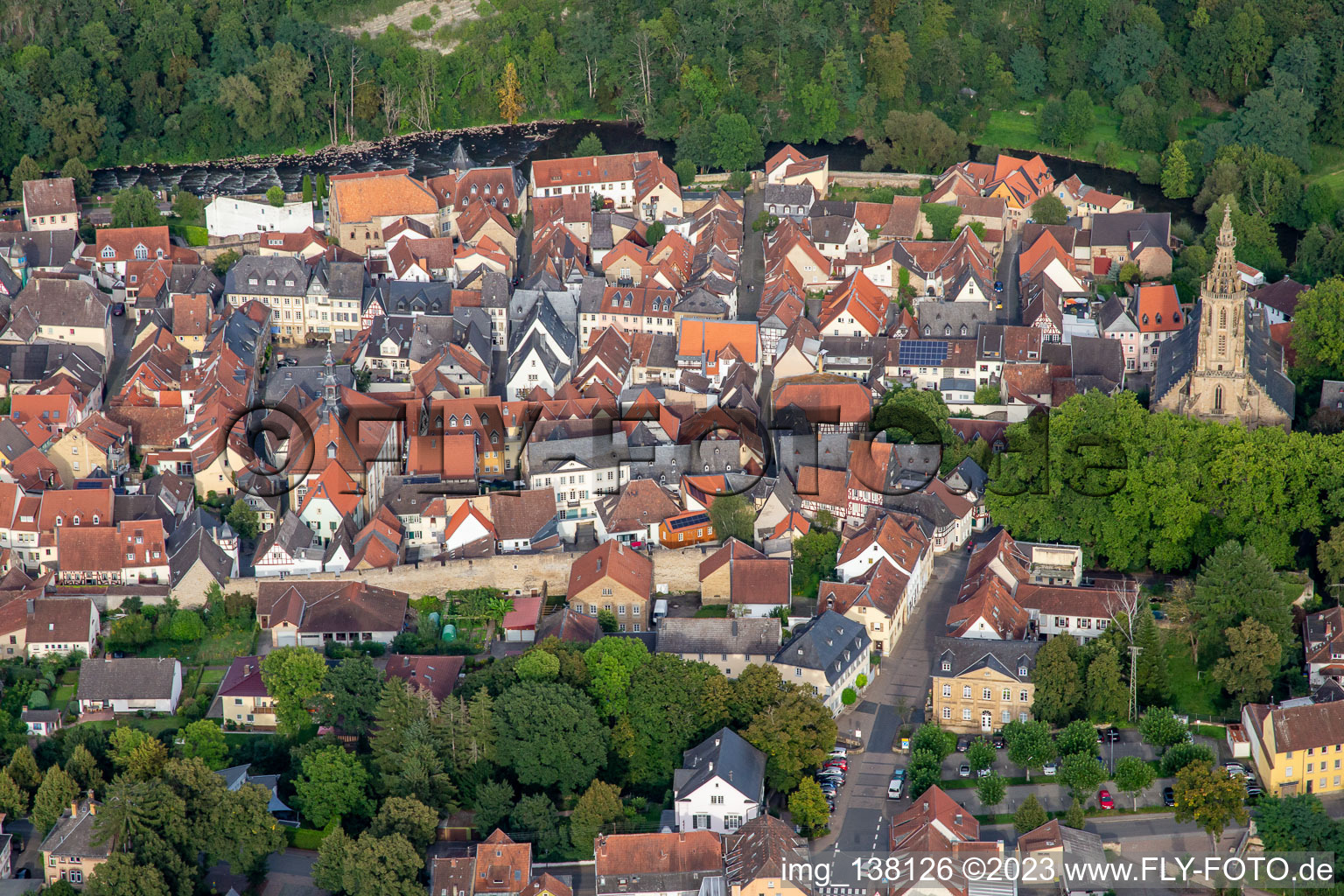 Historische Altstadt von Westen in Meisenheim im Bundesland Rheinland-Pfalz, Deutschland