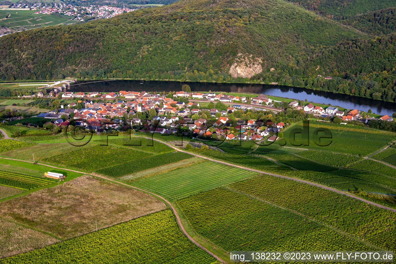 Luftbild von Von Westen in Niederhausen im Bundesland Rheinland-Pfalz, Deutschland