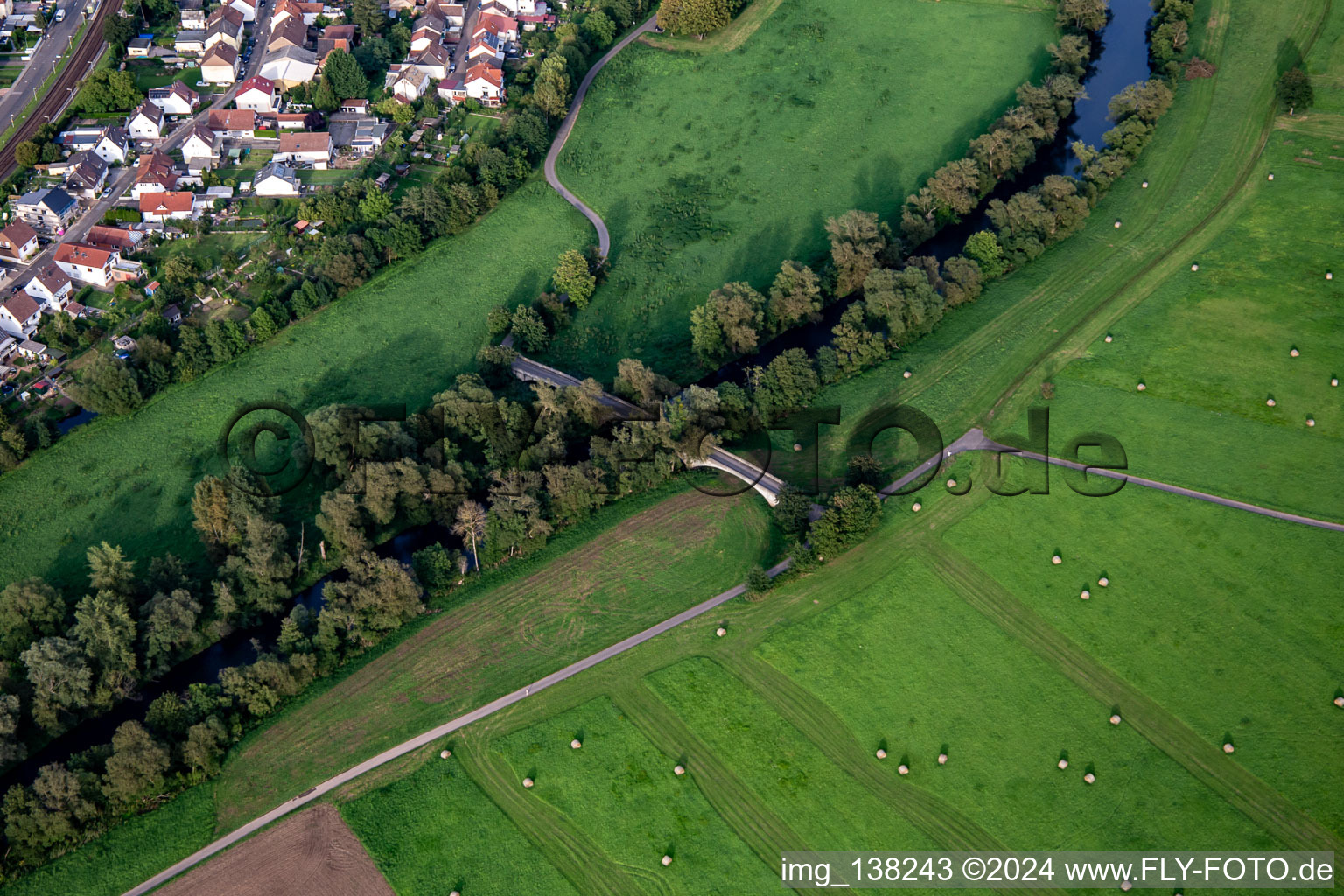 Norheimer Auenbrücke über die Nahe im Bundesland Rheinland-Pfalz, Deutschland