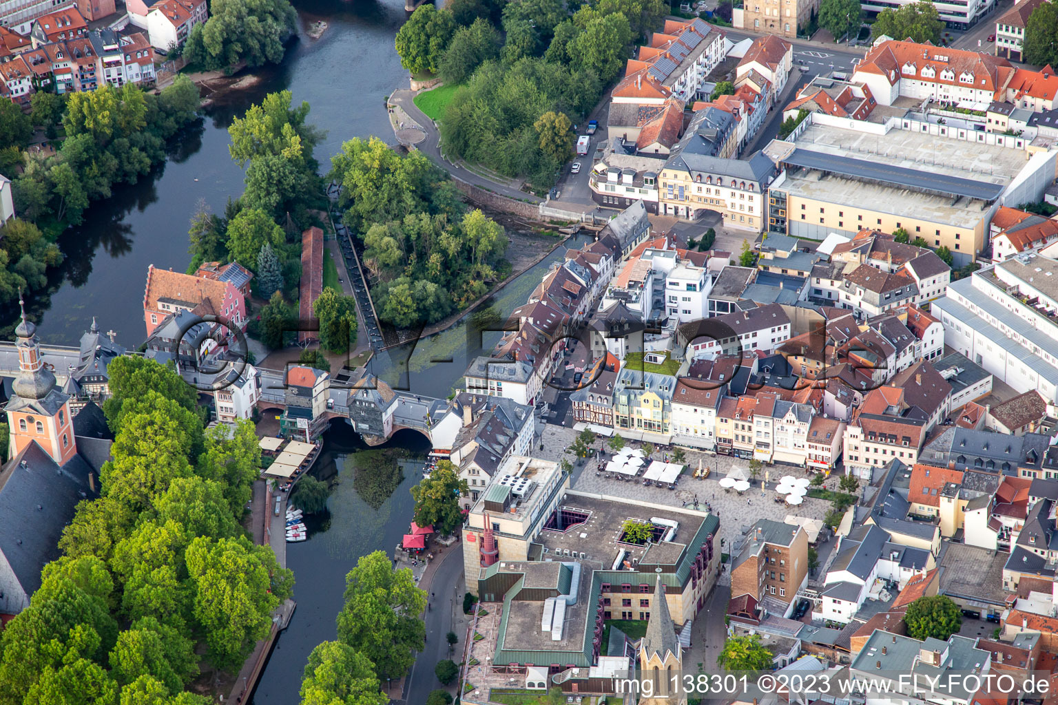 Luftbild von Alte Nahebrücke - Brückenhäuser in Bad Kreuznach im Bundesland Rheinland-Pfalz, Deutschland