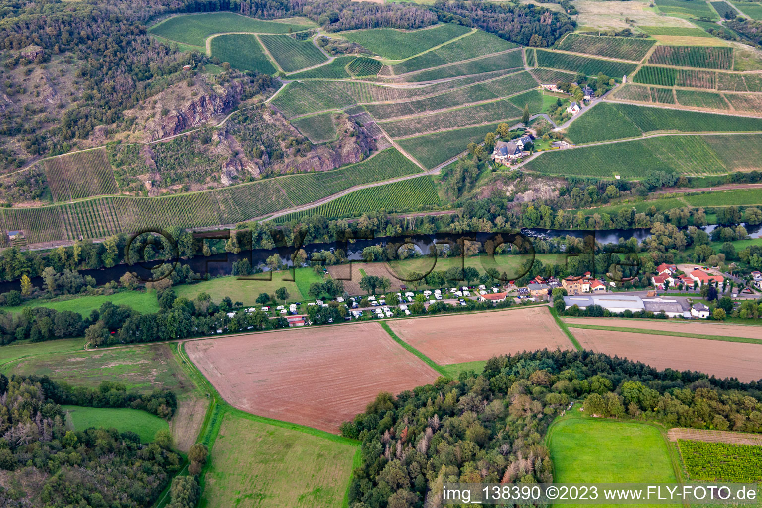 Luftbild von Camping Nahetal von Süden in Oberhausen an der Nahe im Bundesland Rheinland-Pfalz, Deutschland