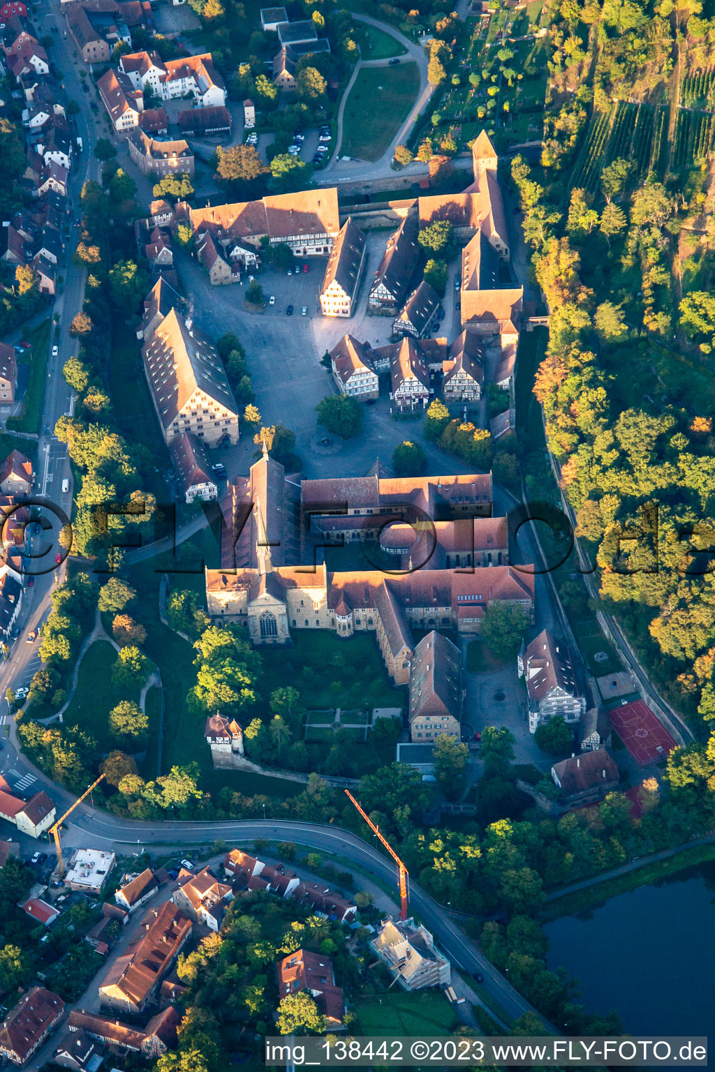 Kloster Maulbronn im Bundesland Baden-Württemberg, Deutschland von oben