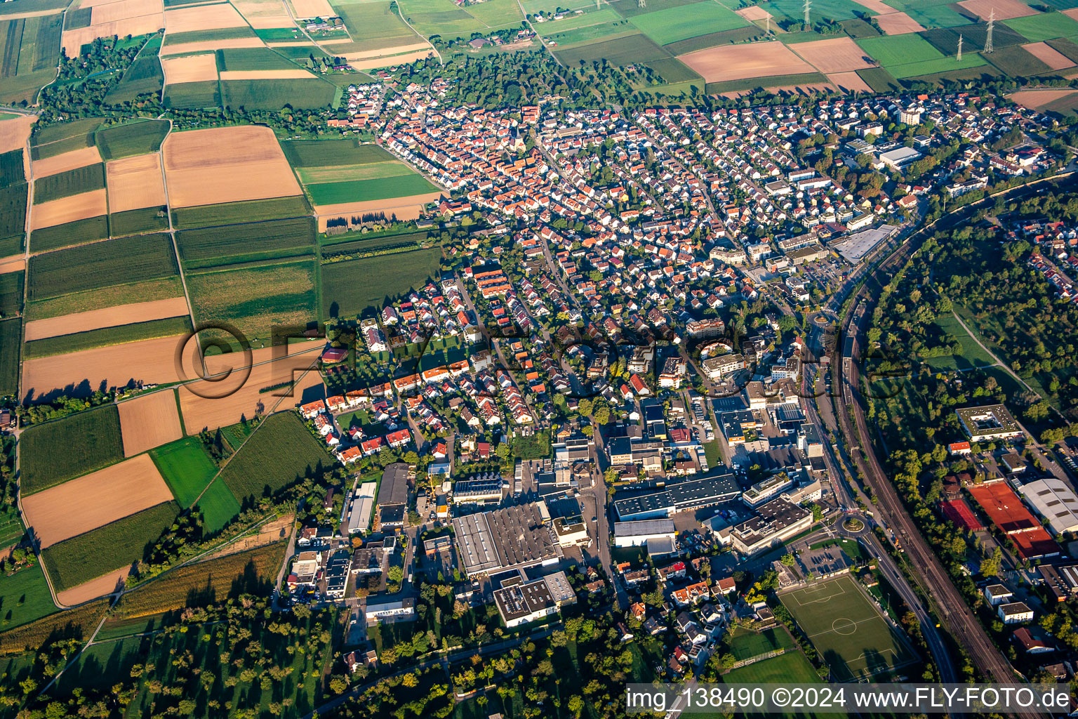 Von Osten in Tamm im Bundesland Baden-Württemberg, Deutschland