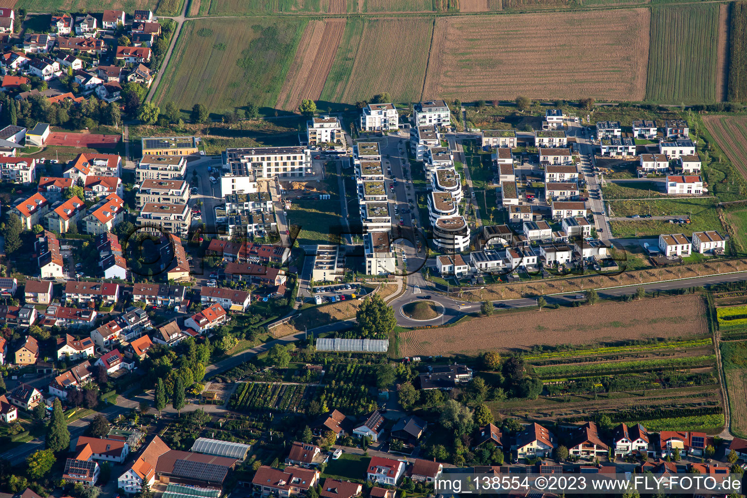 Neubaugebiet Am Adelsbach und Friedensstr in Winnenden im Bundesland Baden-Württemberg, Deutschland