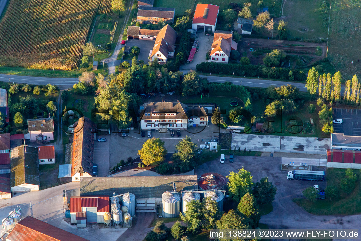 Luftbild von Ferme Schafbusch in Steinseltz im Bundesland Bas-Rhin, Frankreich