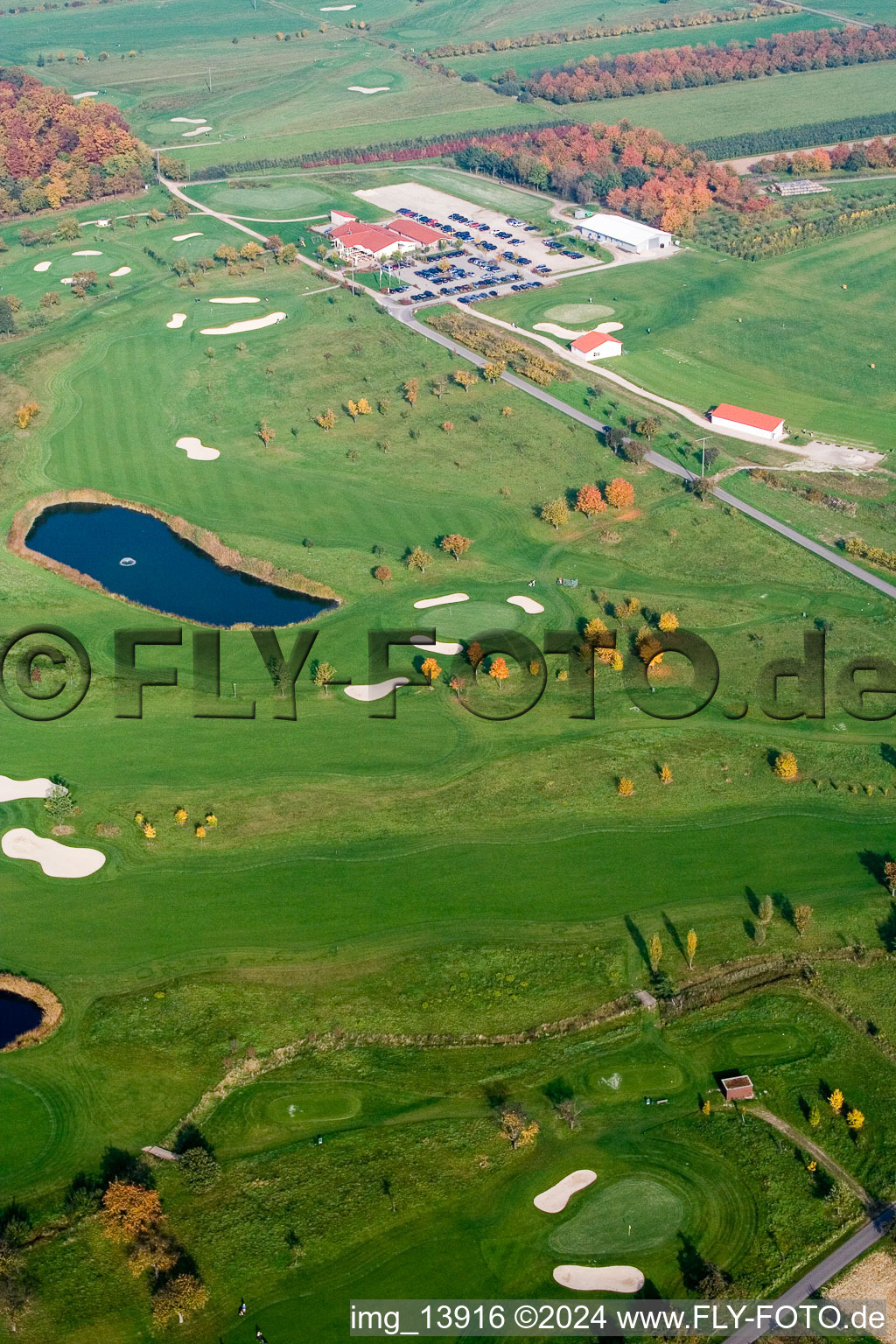 Luftbild von Gelände des Golfplatz Golfclub Urloffen im Ortsteil Zimmern in Appenweier im Bundesland Baden-Württemberg, Deutschland