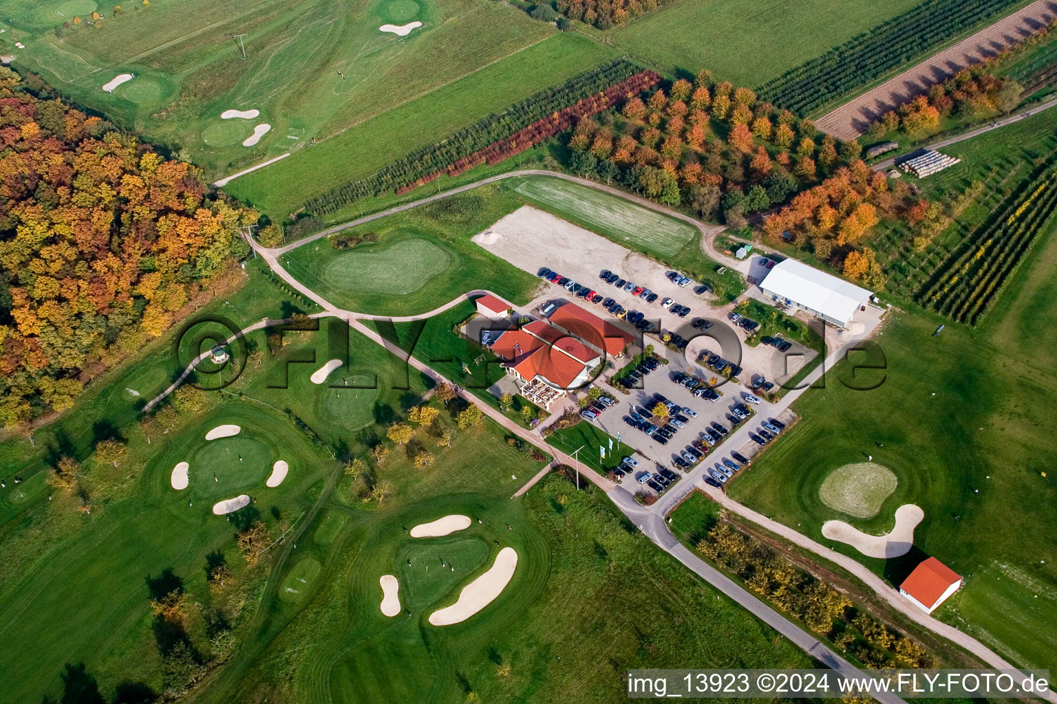 Gelände des Golfplatz des Golfclub Urloffen in Appenweier im Bundesland Baden-Württemberg, Deutschland
