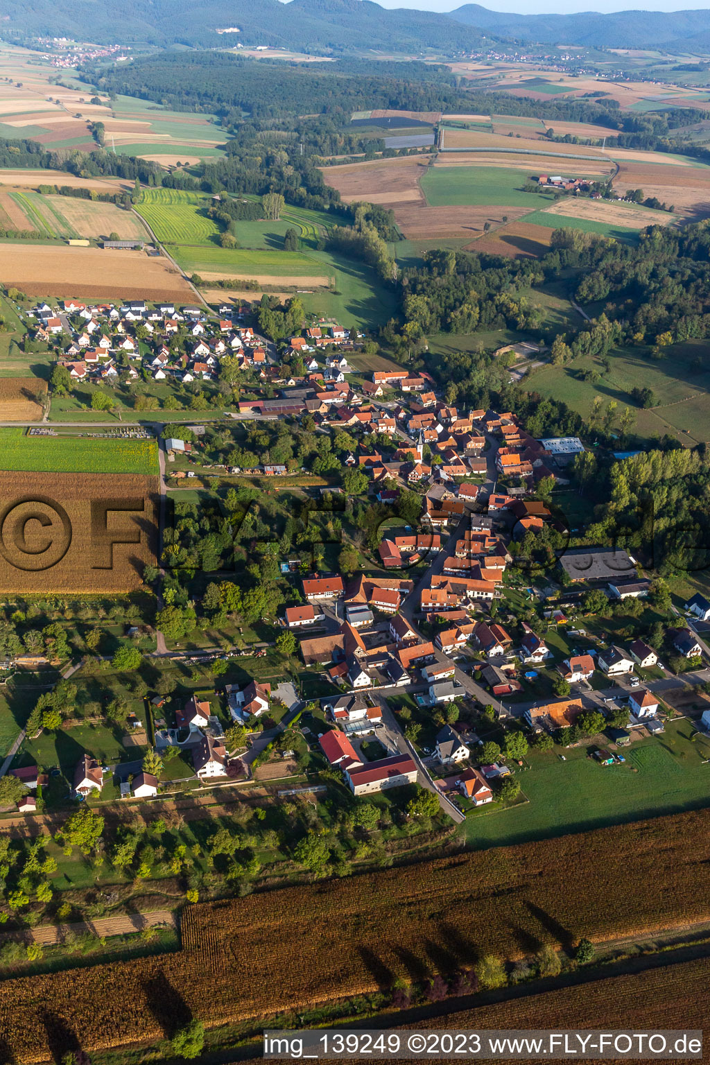 Luftbild von Von Südwesten in Ingolsheim im Bundesland Bas-Rhin, Frankreich