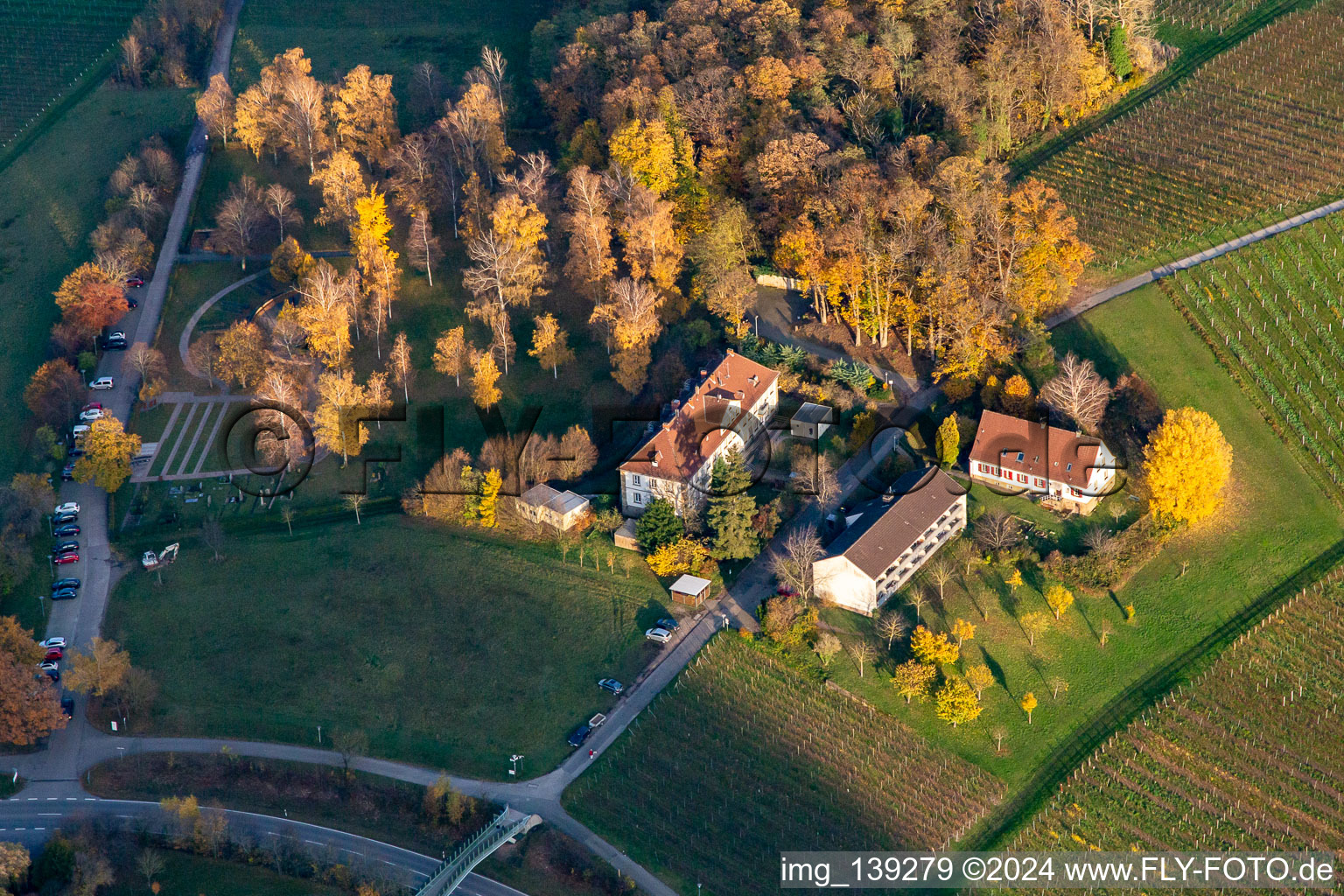 Keschde Buckel und Pflälzische Gedenkstätte Philipp Ehmer für die Opfer der NS-Psychatrie in Klingenmünster im Bundesland Rheinland-Pfalz, Deutschland