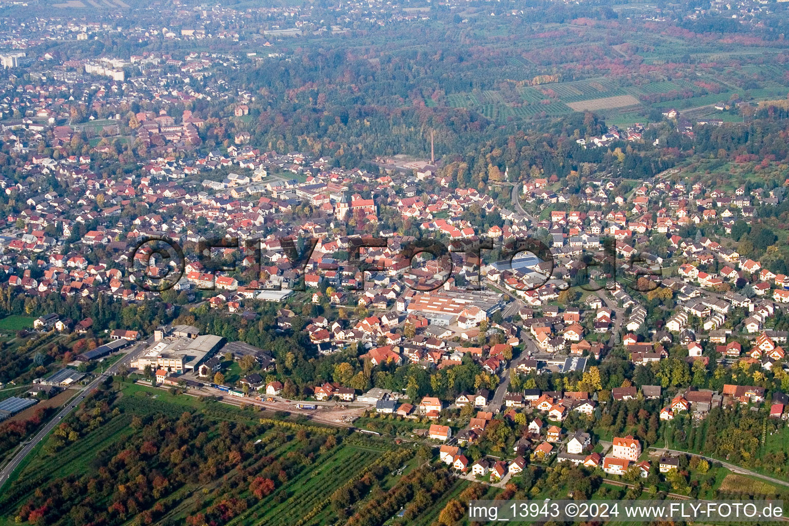 Panorama- Stadtansicht des Innenstadtbereiches von Achern im Ortsteil Oberachern in Achern im Bundesland Baden-Württemberg, Deutschland
