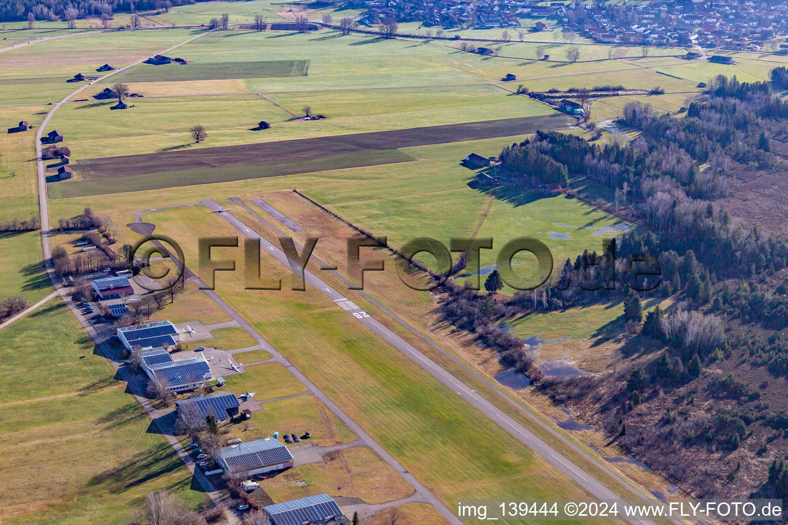 Luftaufnahme von Segelflugplatz Königsdorf im Ortsteil Wiesen im Bundesland Bayern, Deutschland