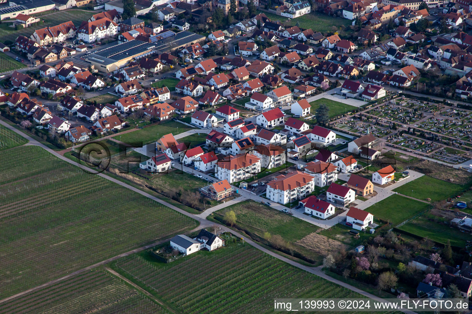 Neubaugebiet In den Sandwiesen in Maikammer im Bundesland Rheinland-Pfalz, Deutschland