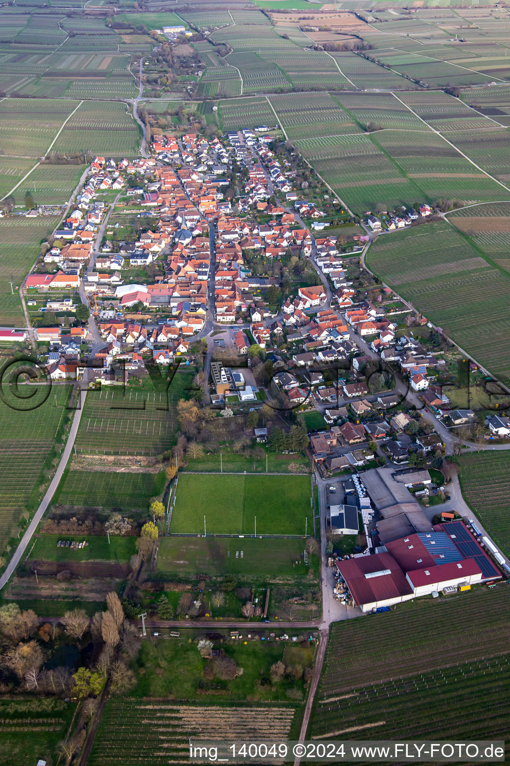 Von Westen in Roschbach im Bundesland Rheinland-Pfalz, Deutschland