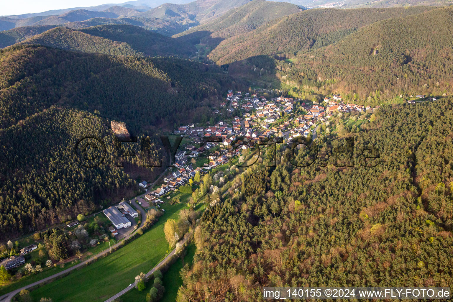 Unterm Friedrichsfelsen in Lug im Bundesland Rheinland-Pfalz, Deutschland