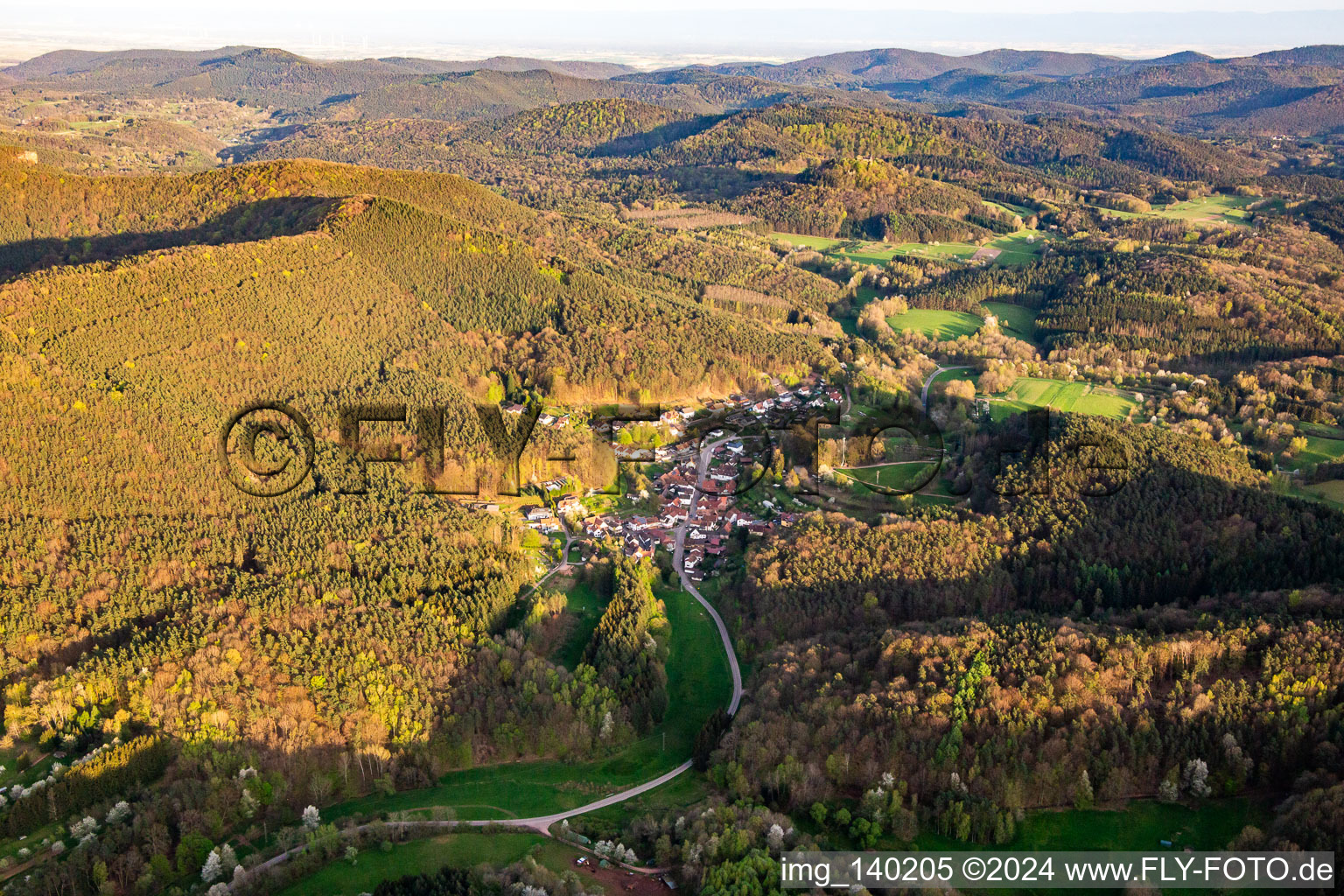 Luftbild von Von Norden in Darstein im Bundesland Rheinland-Pfalz, Deutschland