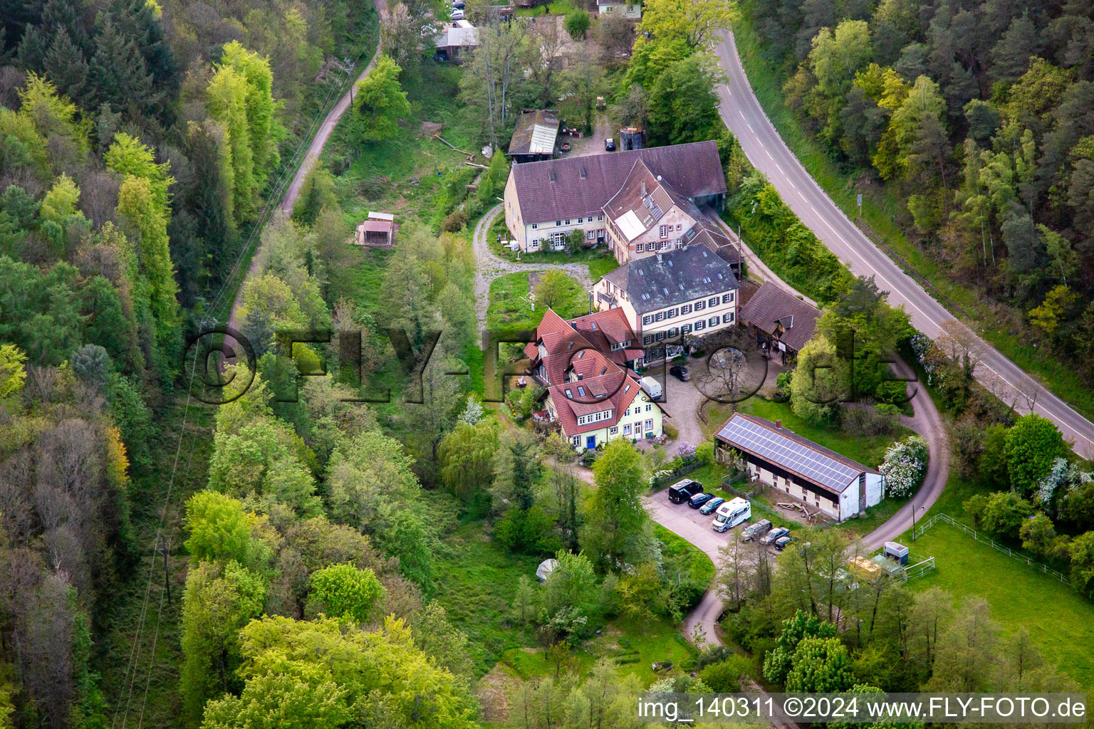 Am Kaiserbach in Klingenmünster im Bundesland Rheinland-Pfalz, Deutschland