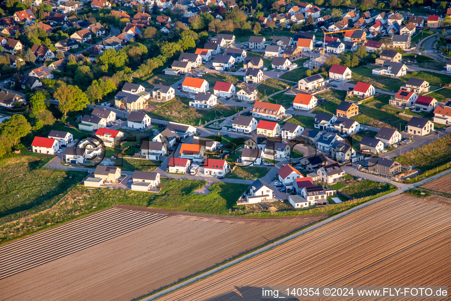 Luftaufnahme von Neubaugebiet in Kandel im Bundesland Rheinland-Pfalz, Deutschland