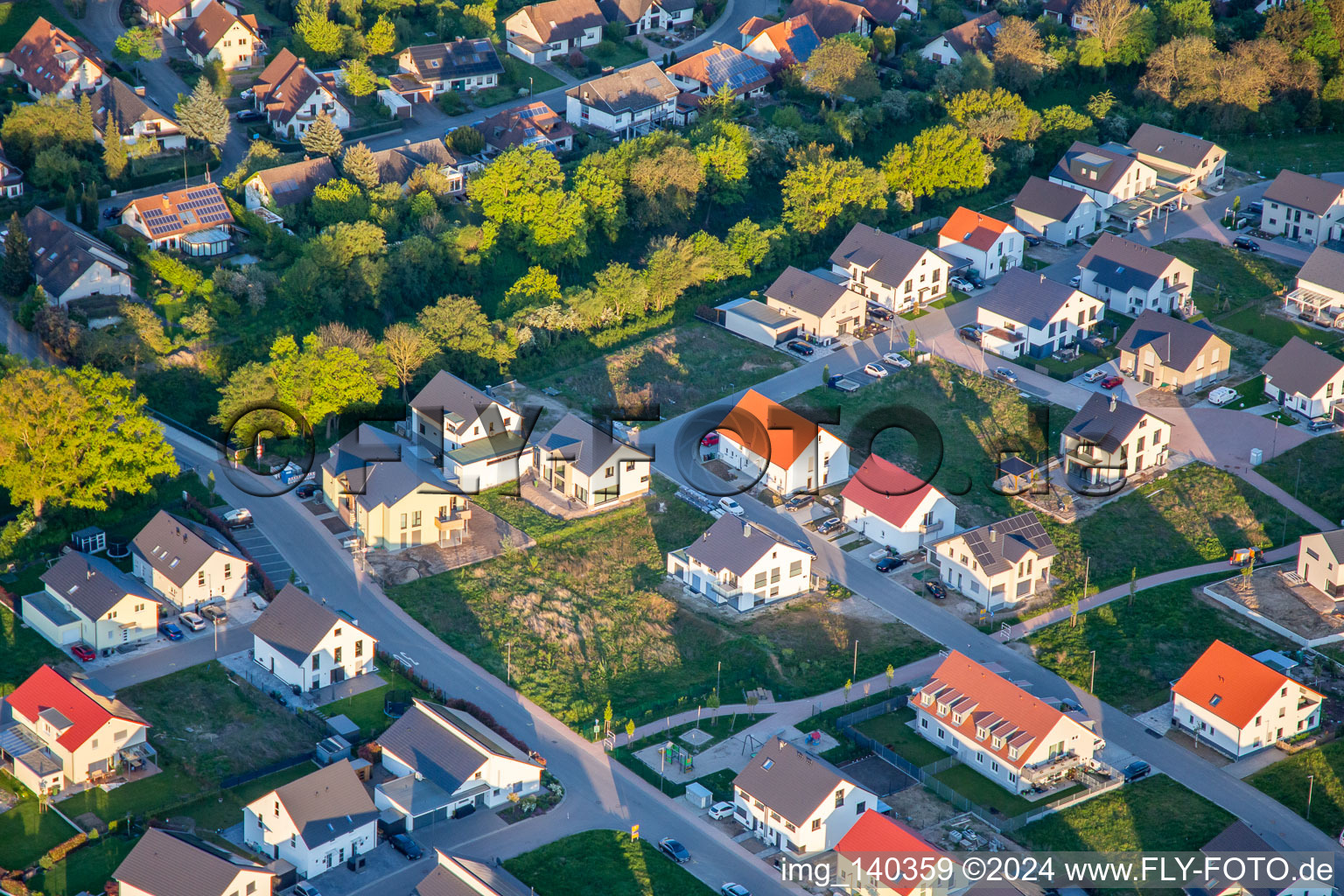 Rosen- und Veilchenweg in Kandel im Bundesland Rheinland-Pfalz, Deutschland