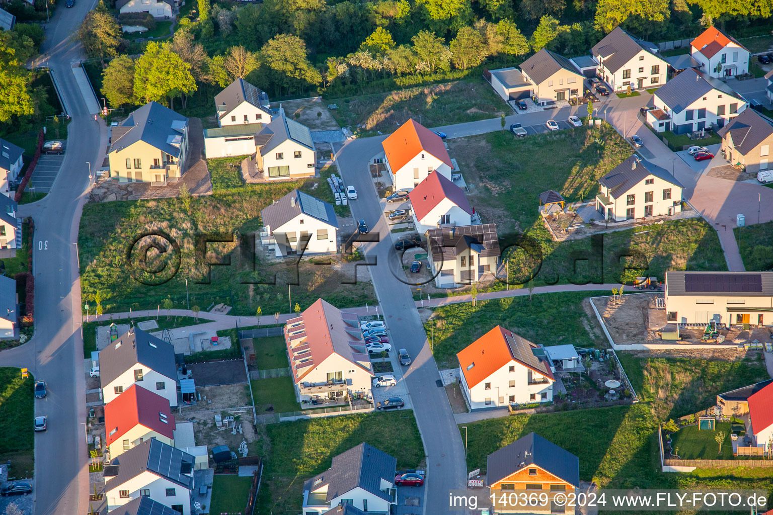 Luftbild von Rosen- und Veilchenweg in Kandel im Bundesland Rheinland-Pfalz, Deutschland