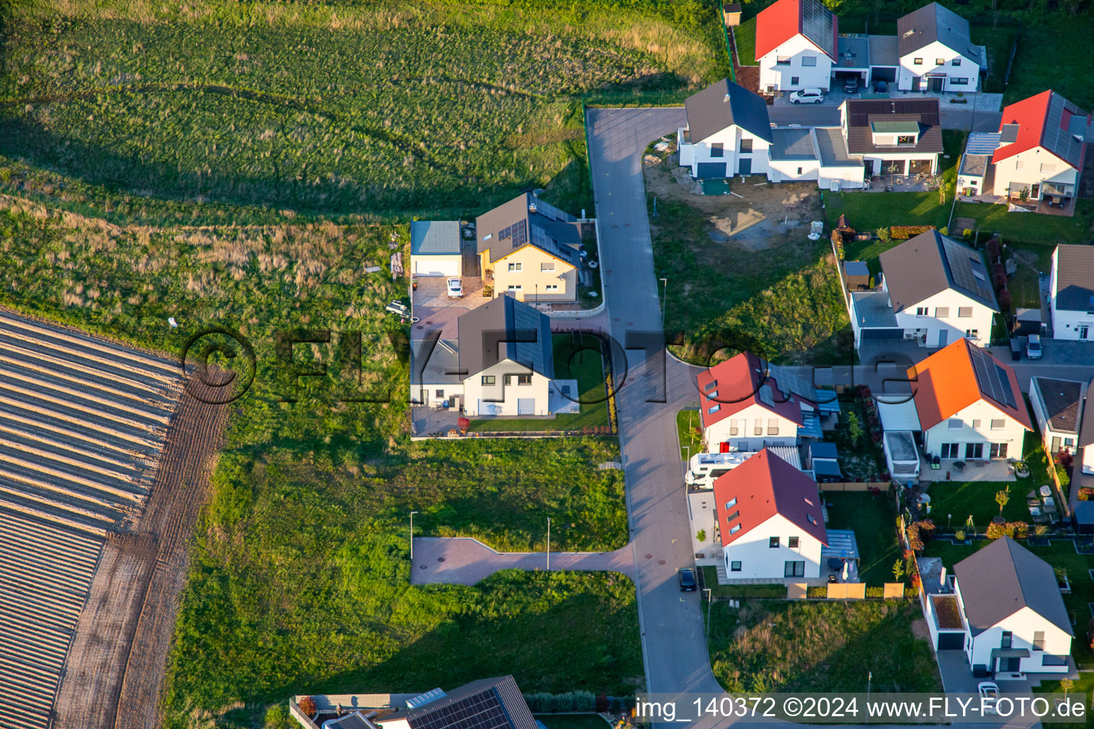 Luftaufnahme von Narzissenweg in Kandel im Bundesland Rheinland-Pfalz, Deutschland